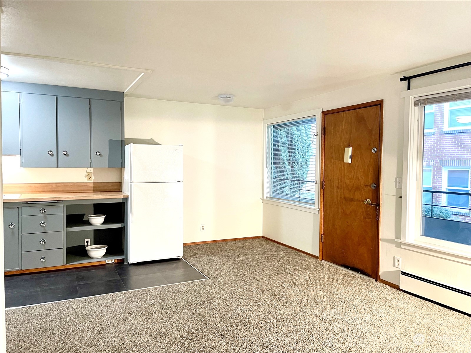 4411 Corliss Avenue Property Photo 15