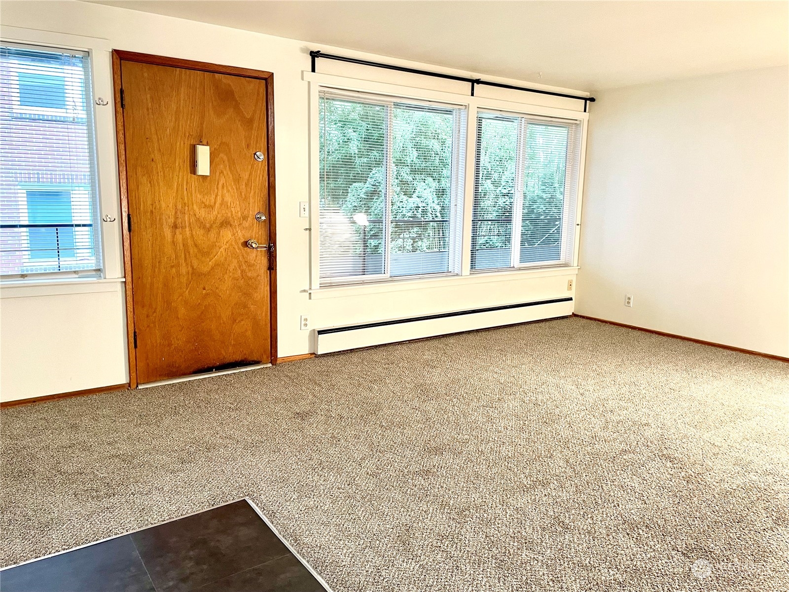 4411 Corliss Avenue Property Photo 19