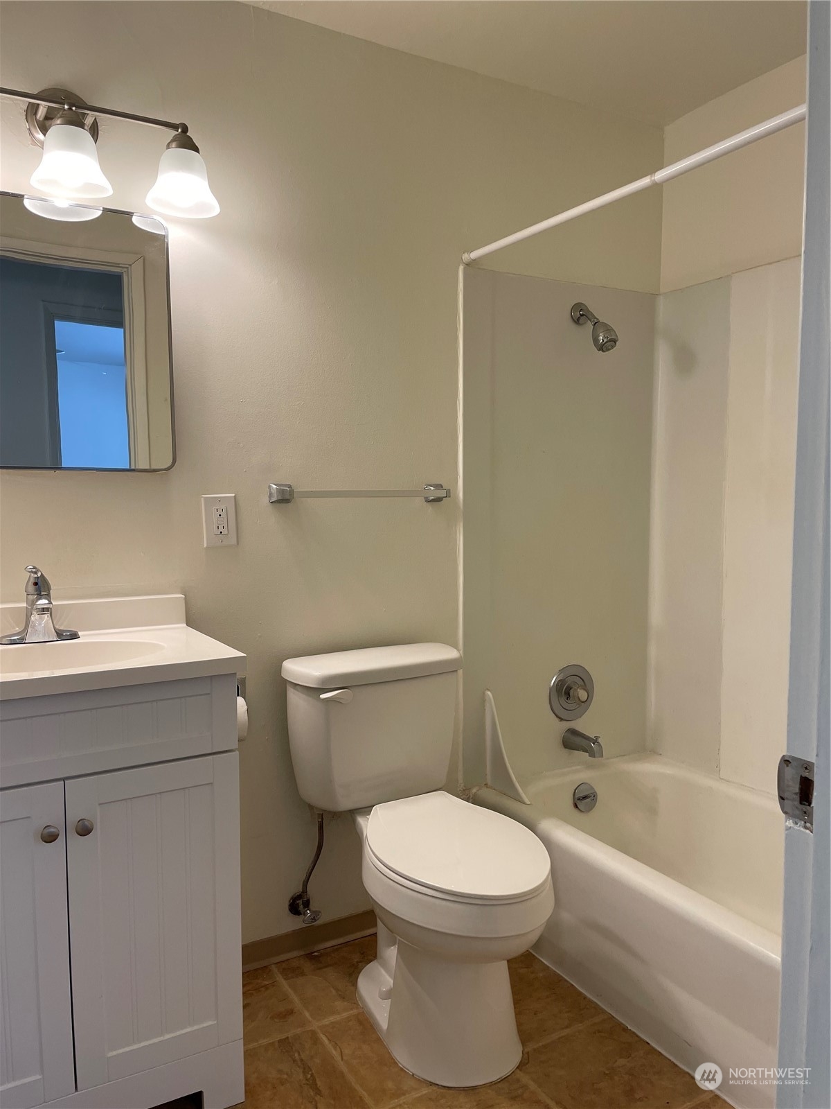 4411 Corliss Avenue Property Photo 29