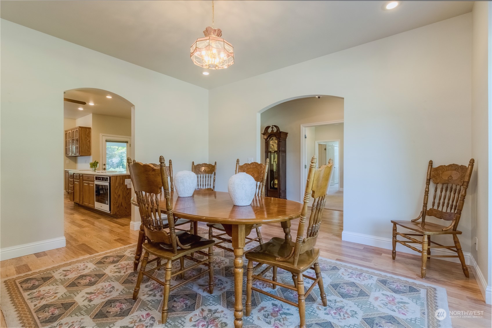 1658 Greenbriar Drive Property Photo 8