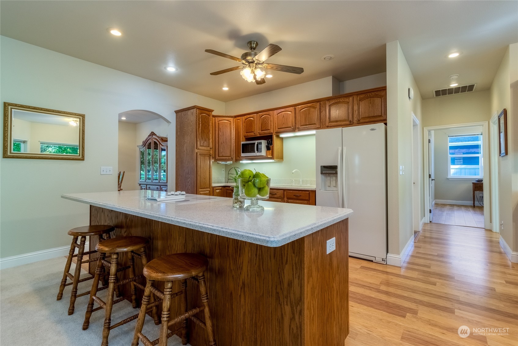 1658 Greenbriar Drive Property Photo 10