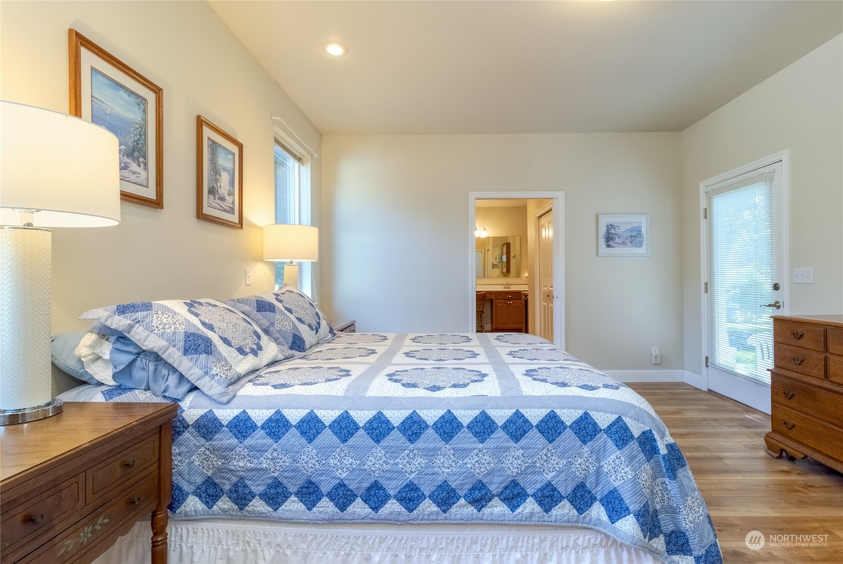 1658 Greenbriar Drive Property Photo 15