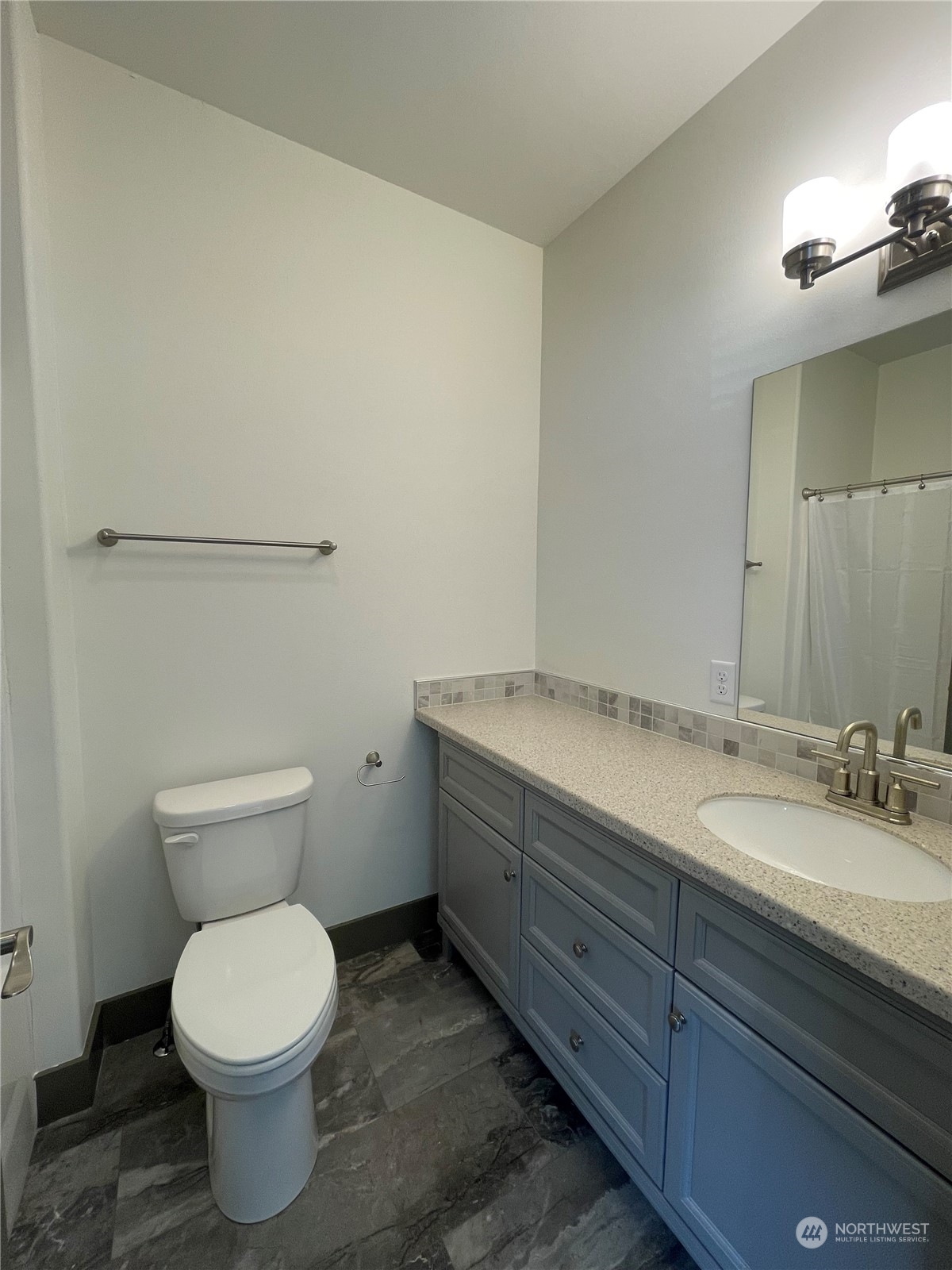 1680 S Methow Street Property Photo 28