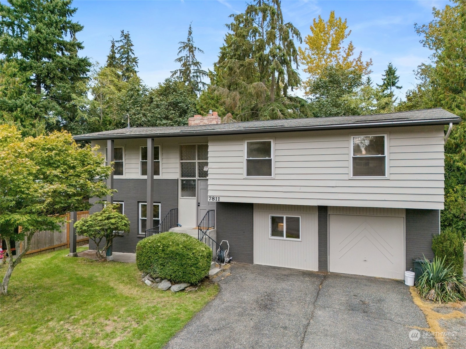 7811 185th Place Property Photo