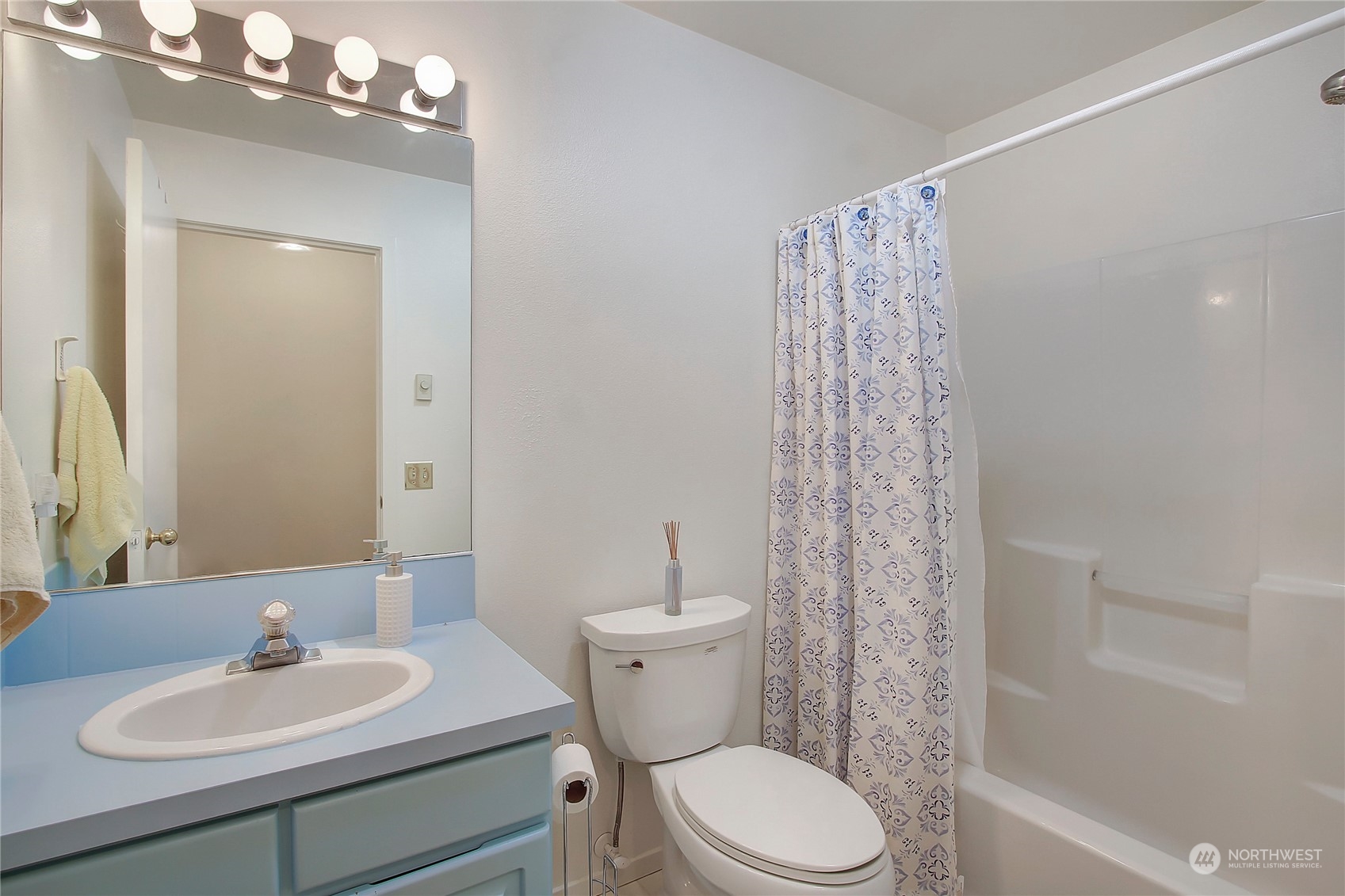 26318 Illinois Avenue A-205 Property Photo 18