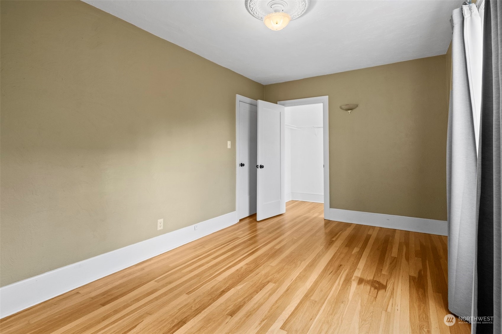 720 6th Avenue 106 Property Photo 25