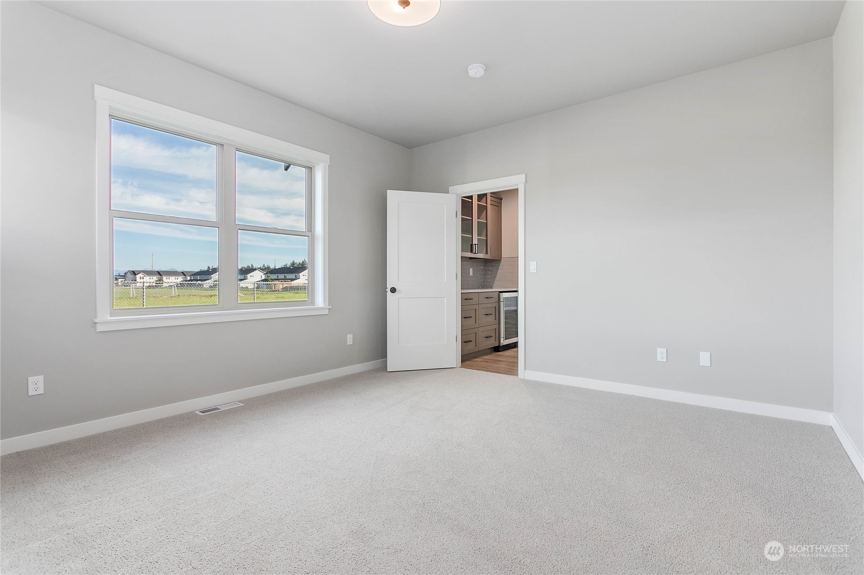 2143 Snowbush St Property Photo 24