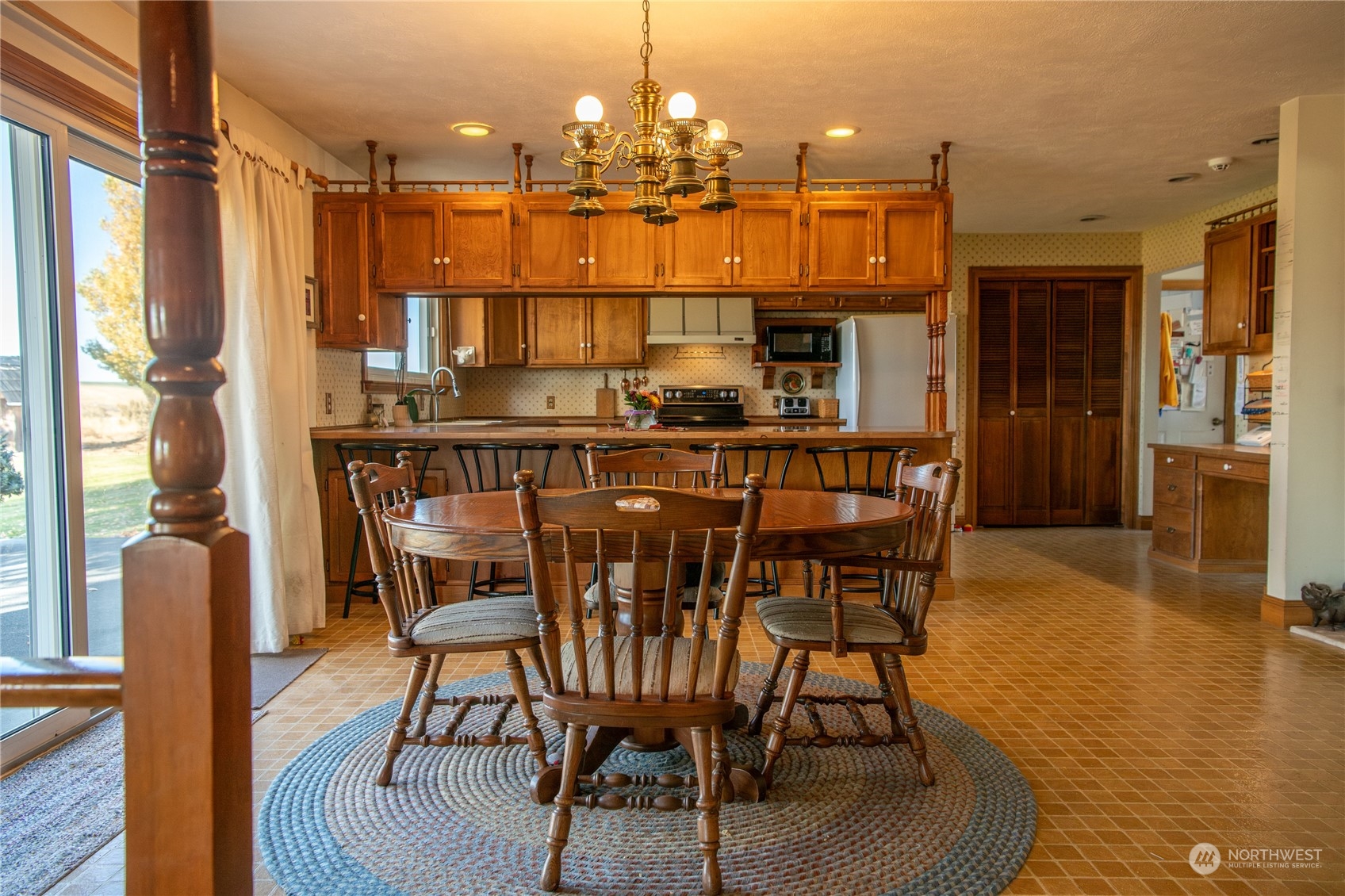 14114 Airway Drive Property Photo 29