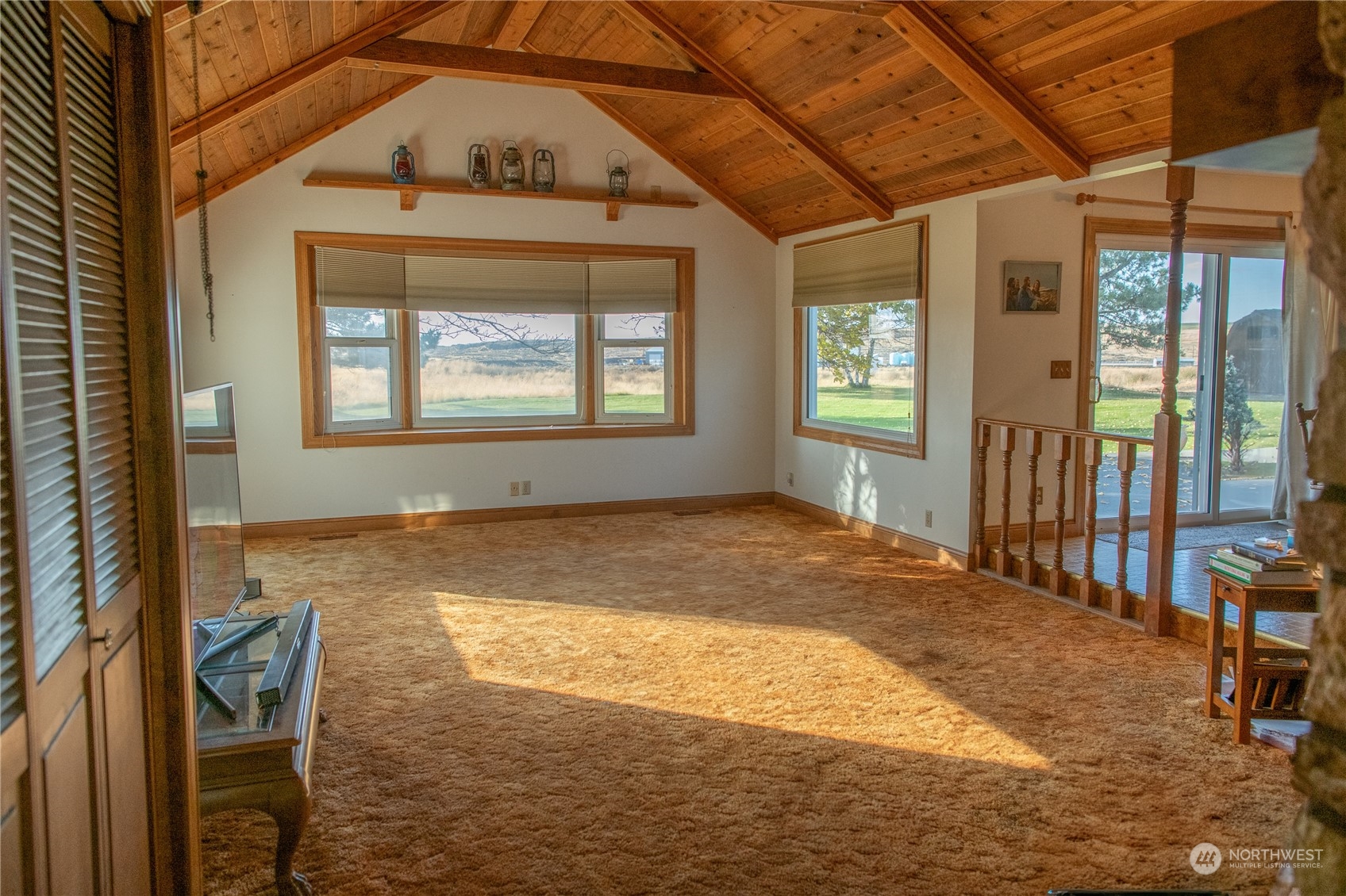 14114 Airway Drive Property Photo 30