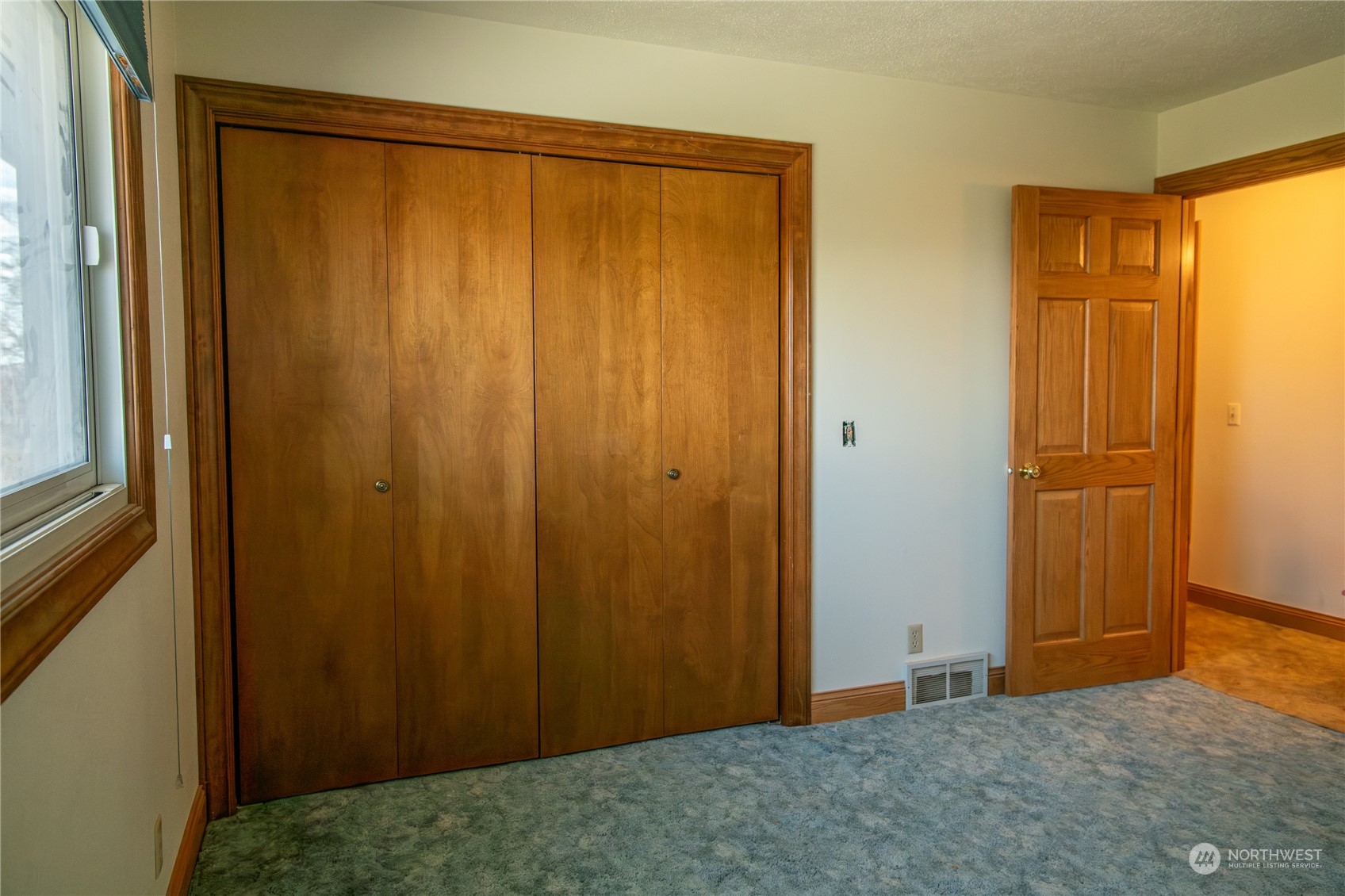14114 Airway Drive Property Photo 34