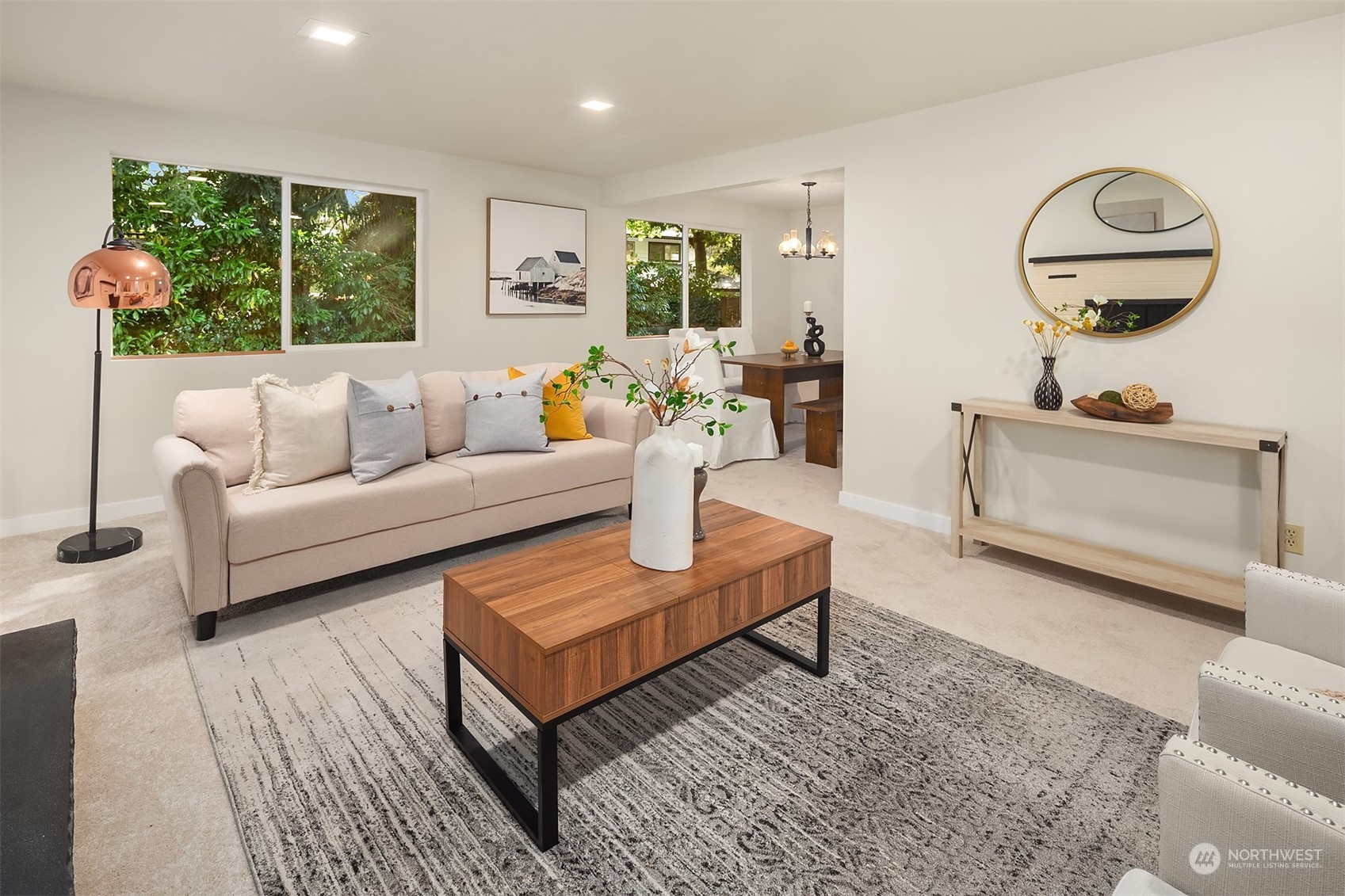 16017 Wallingford Avenue Property Photo 8