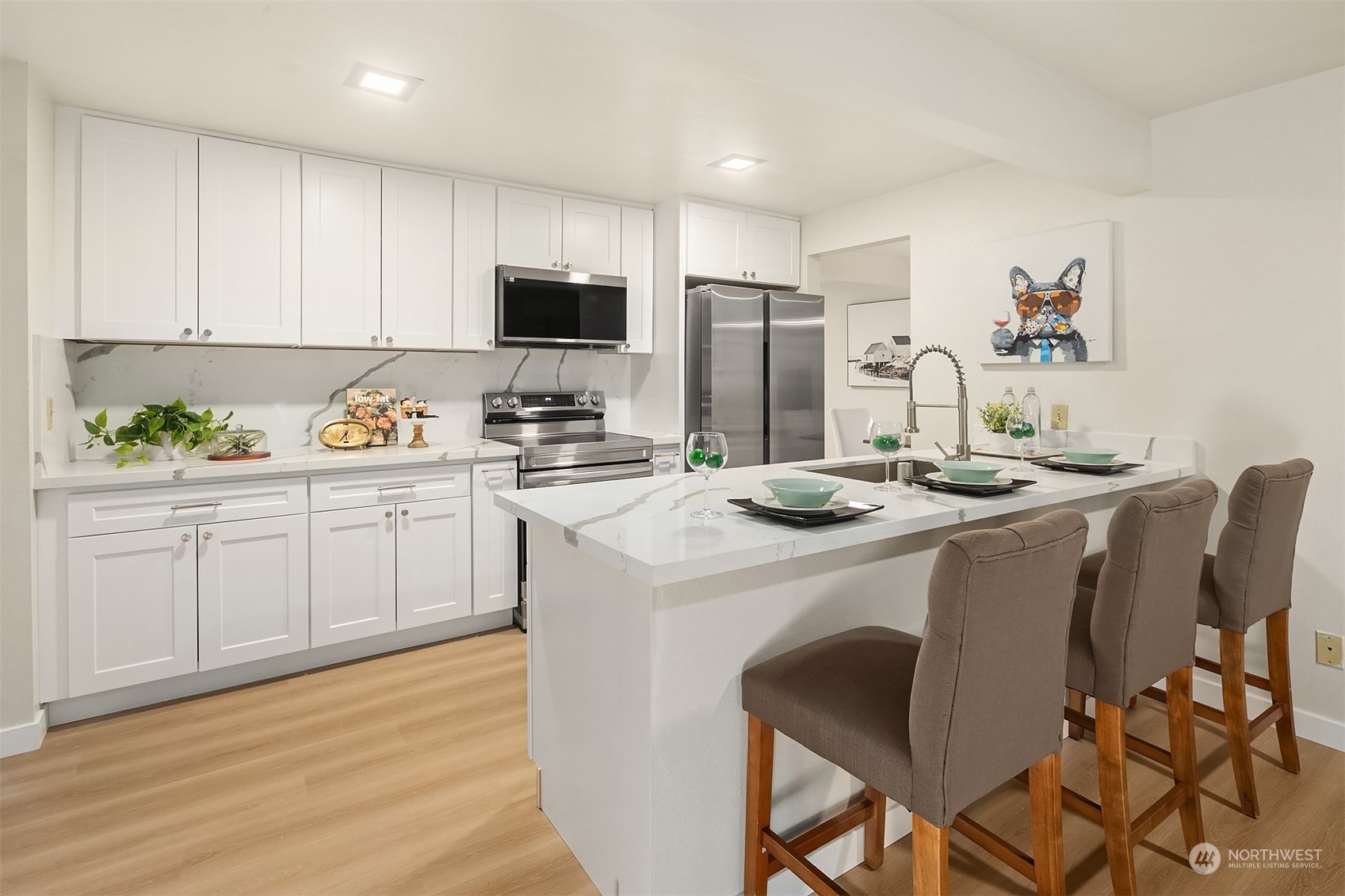 16017 Wallingford Avenue Property Photo 11