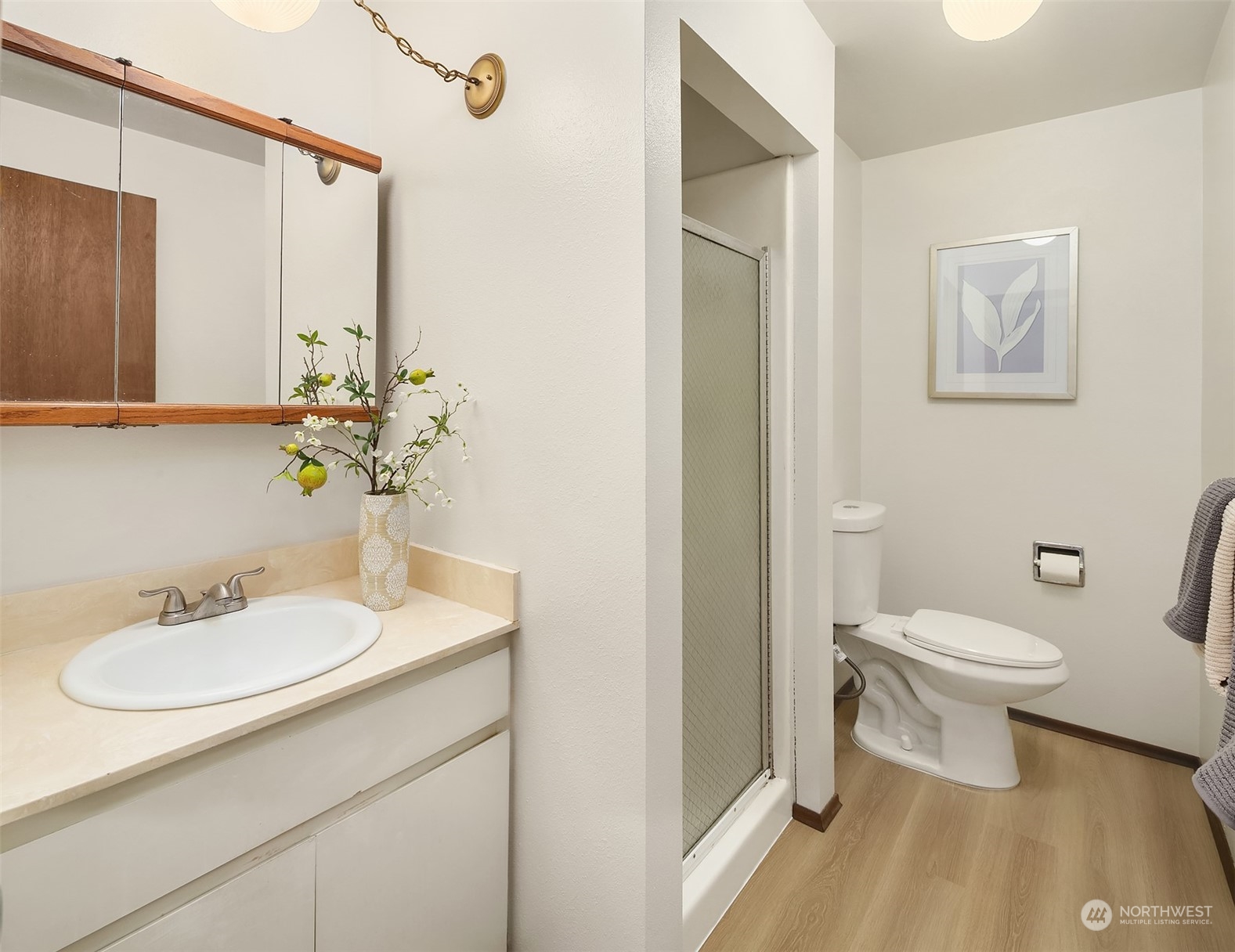 16017 Wallingford Avenue Property Photo 29