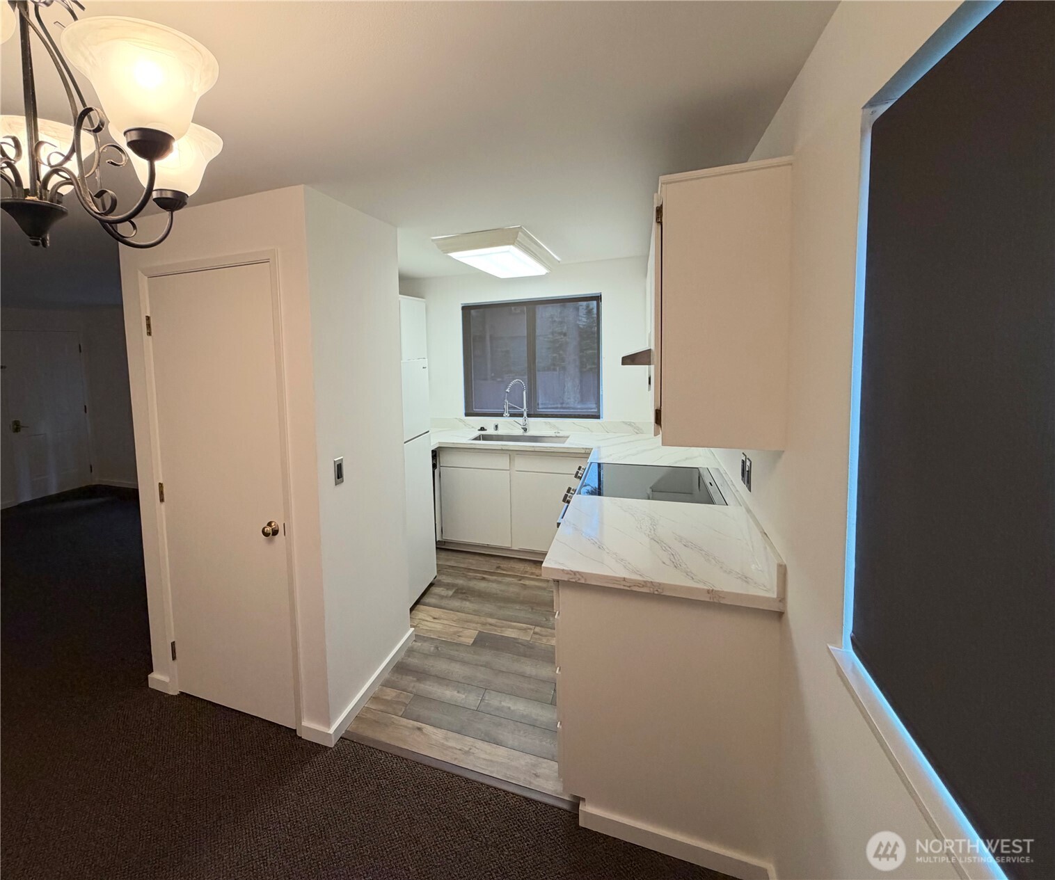 172 Lover's Lane B201 Property Photo 11