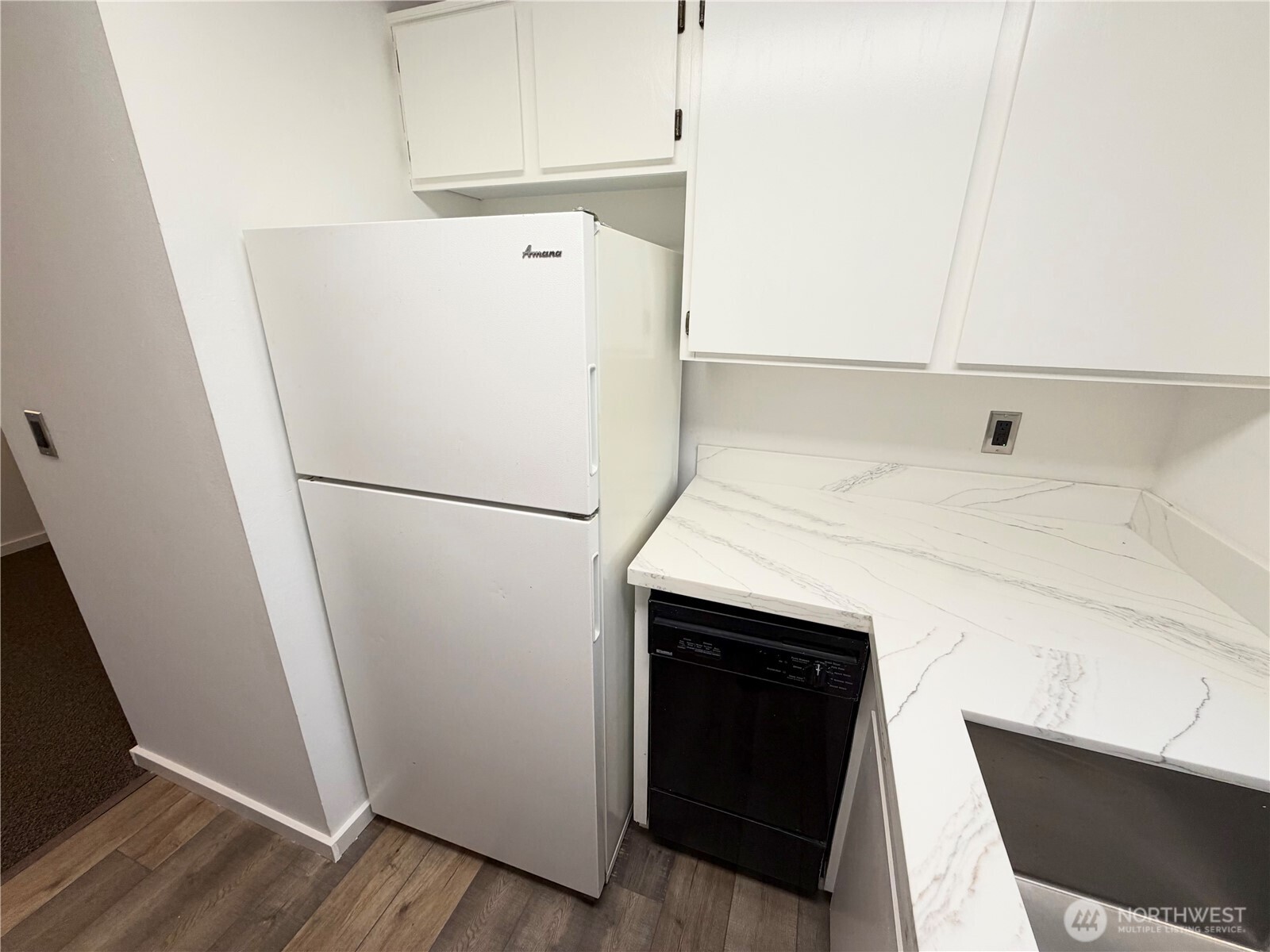172 Lover's Lane B201 Property Photo 12