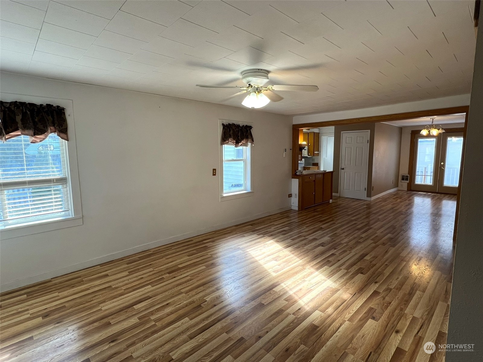 502 Central Avenue Property Photo 8