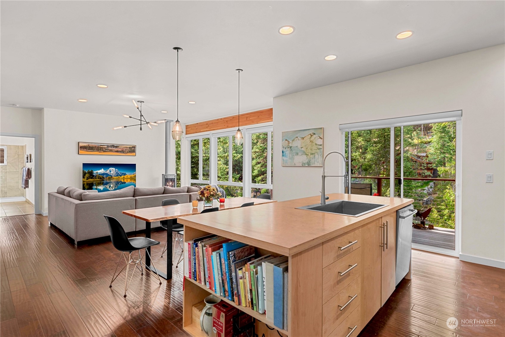8970 Icicle Road Property Photo 13