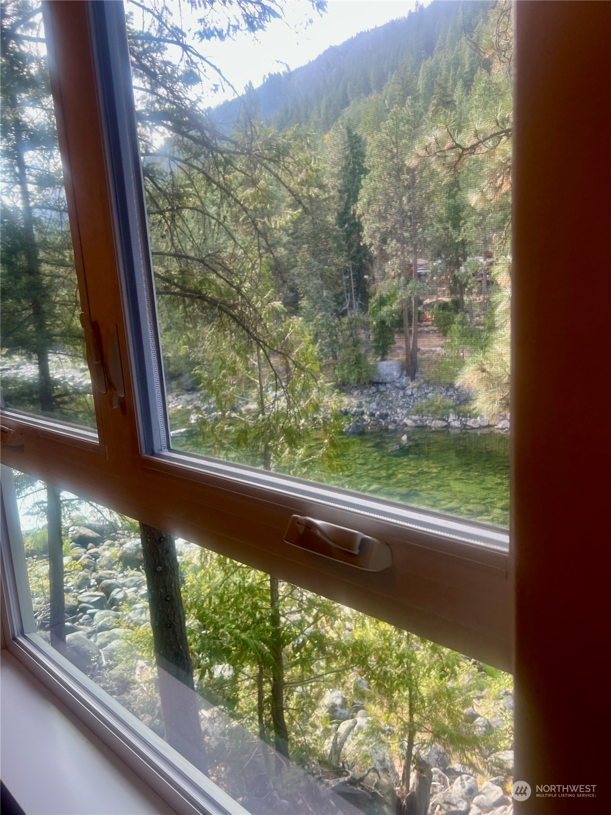 8970 Icicle Road Property Photo 28