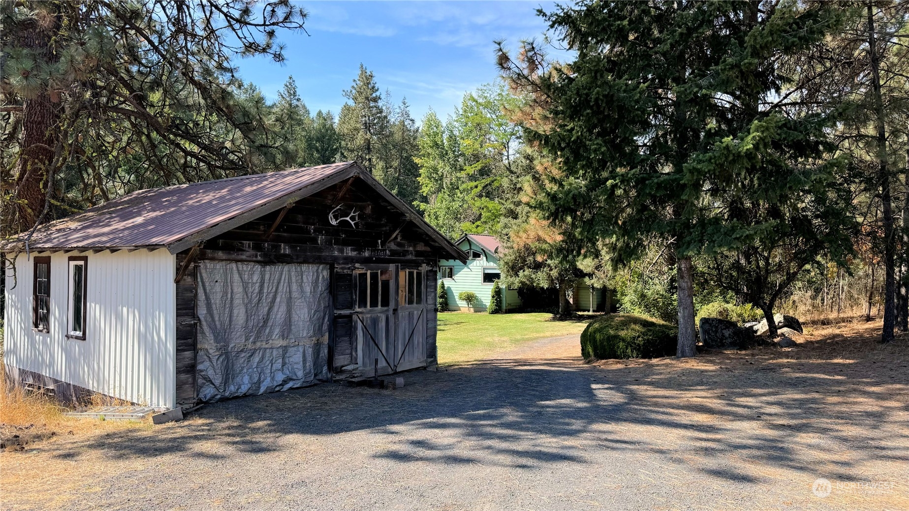 25546 Miles/creston Road Property Photo 12
