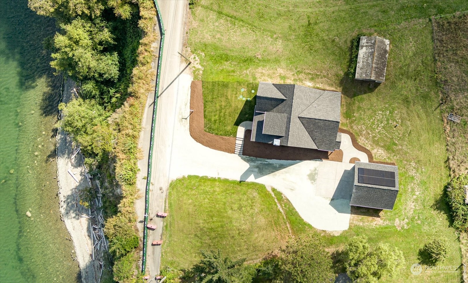 1649 Scenic Heights Road Property Photo 3