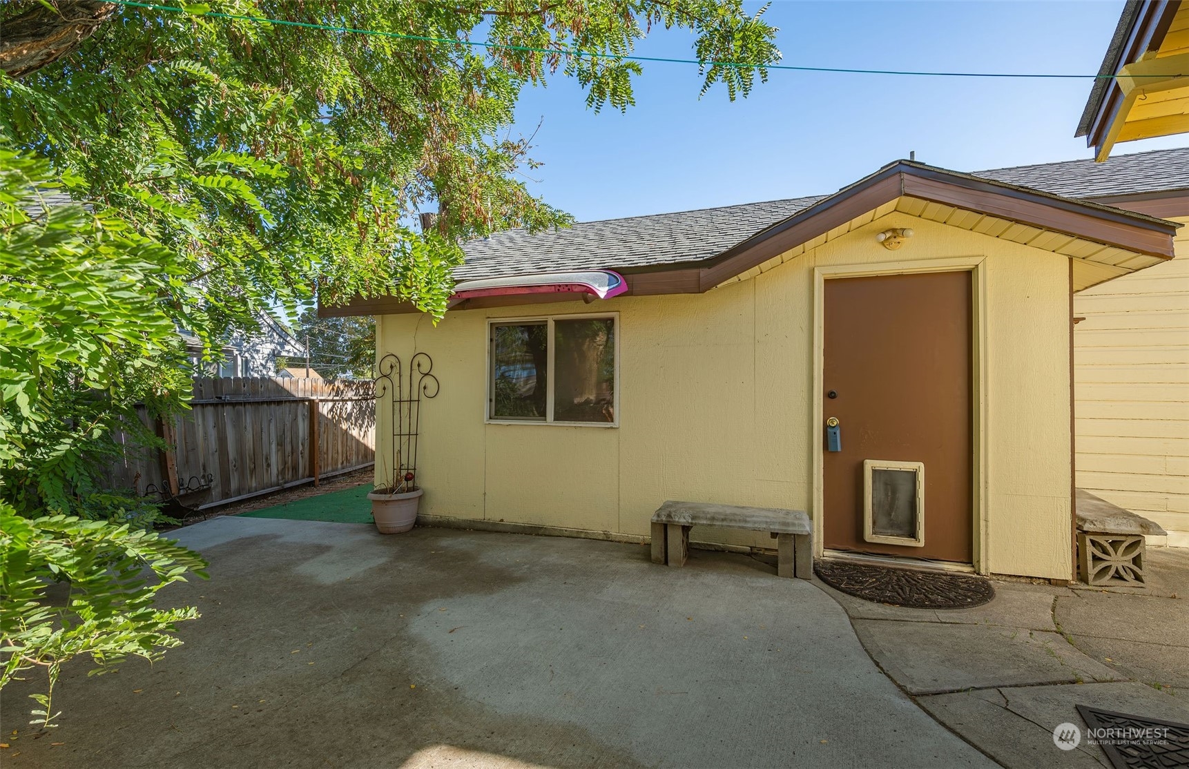 343 Malaga Avenue Property Photo 17