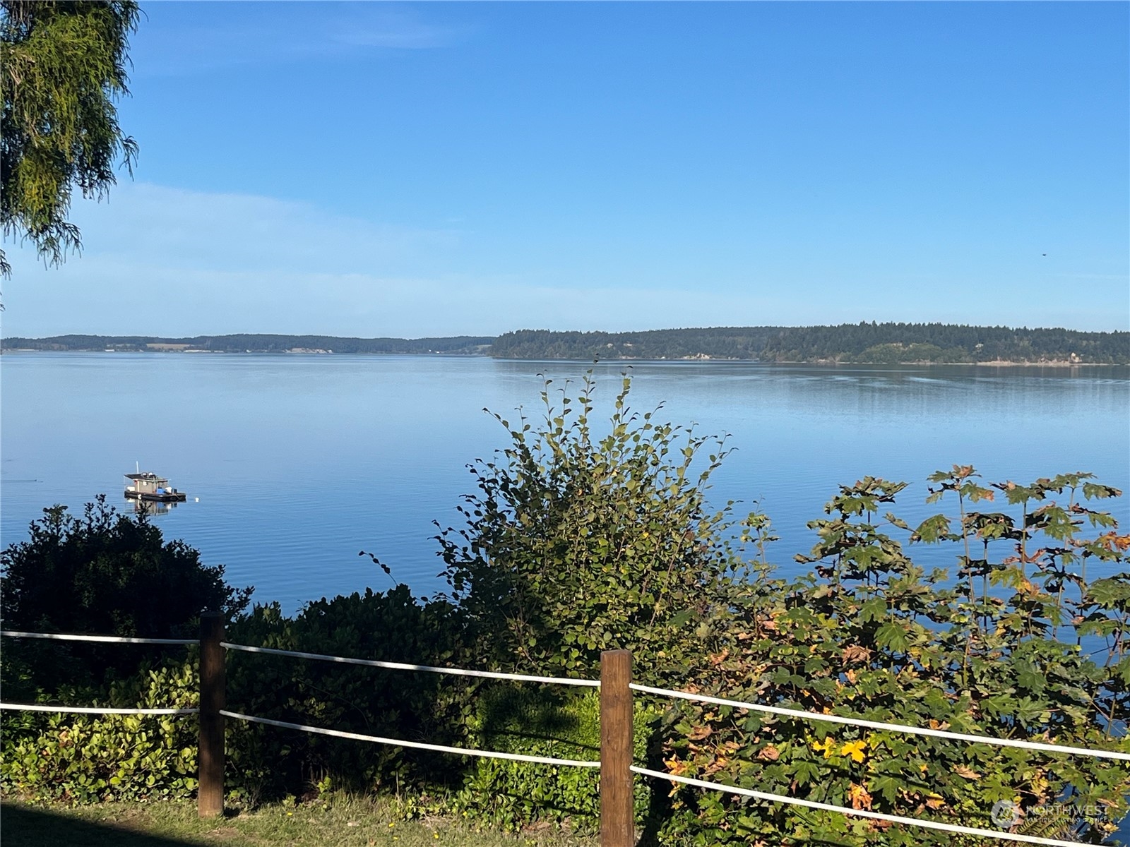 6928 Puget Beach Road Property Photo 3