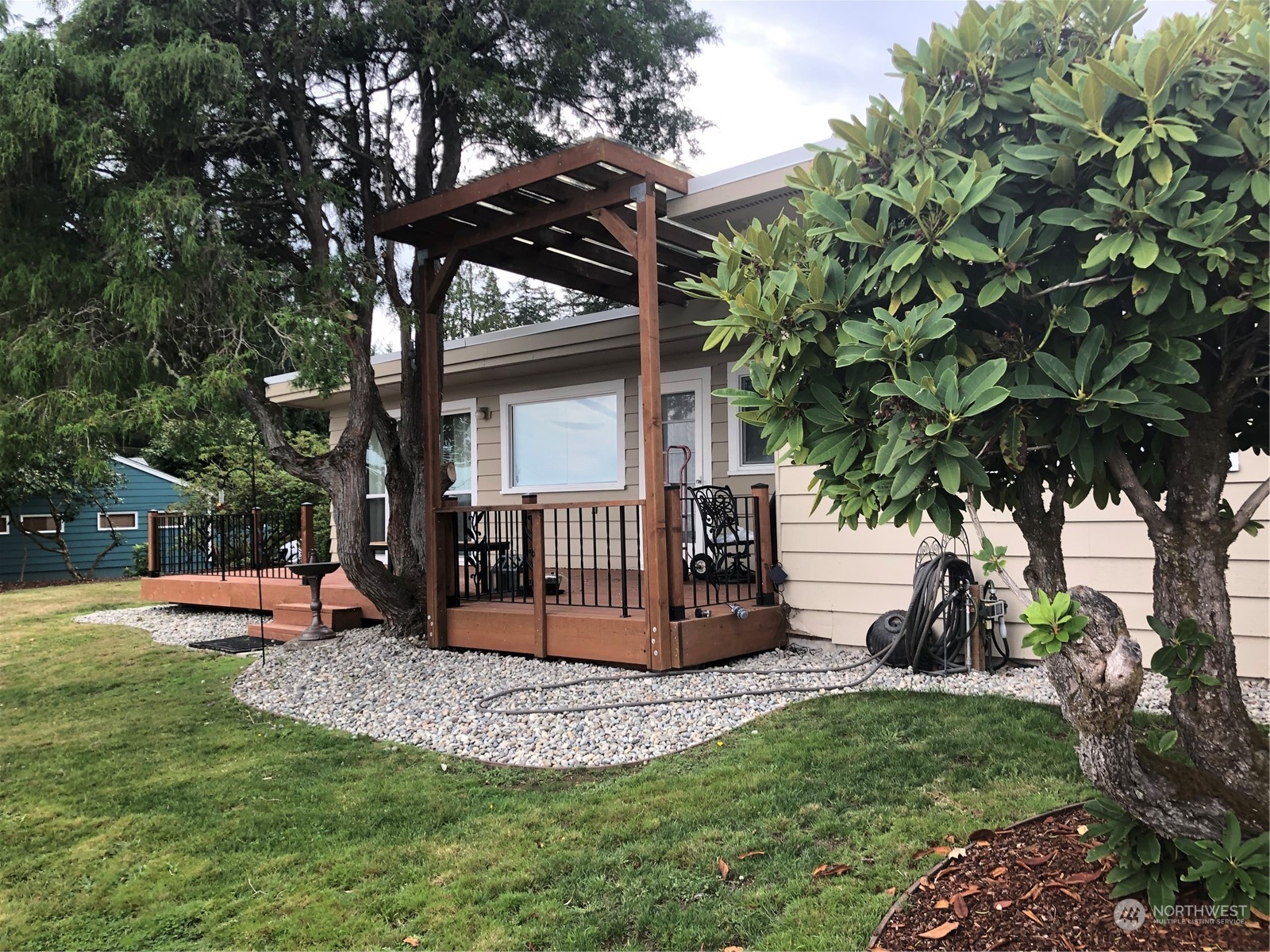 6928 Puget Beach Road Property Photo 8
