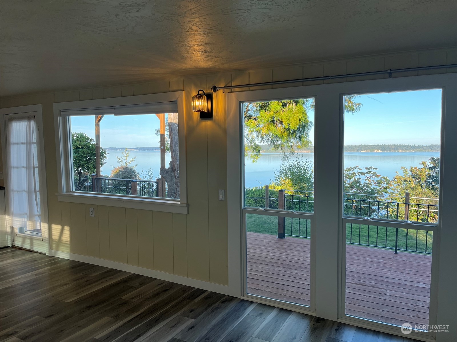 6928 Puget Beach Road Property Photo 13