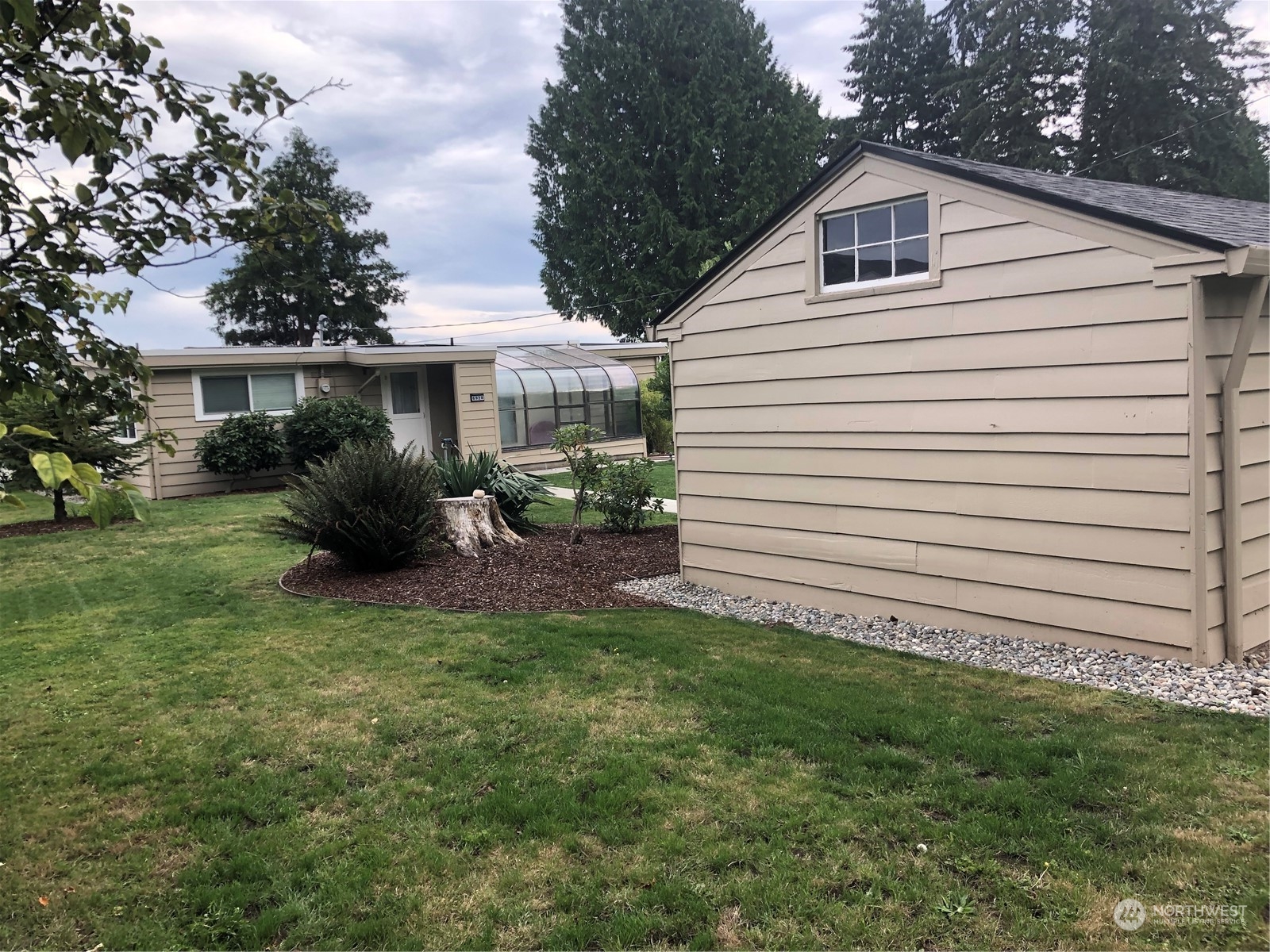 6928 Puget Beach Road Property Photo 15