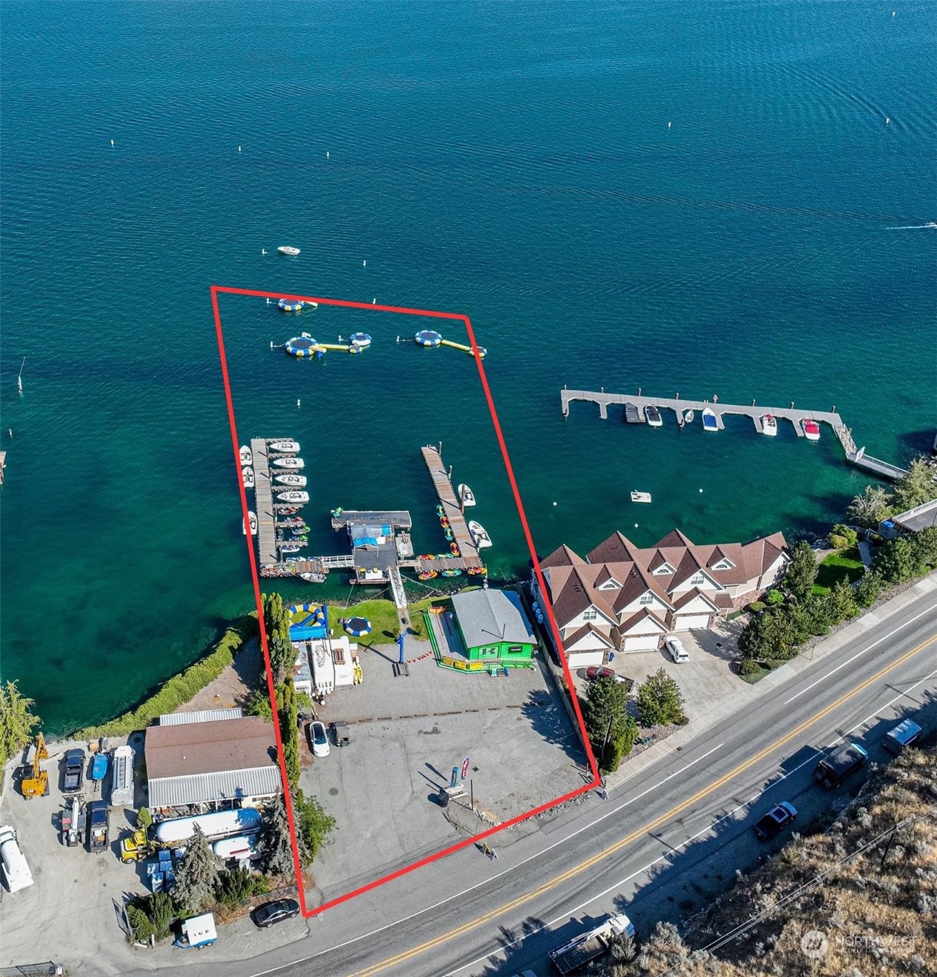 1210 W Woodin Avenue Property Photo