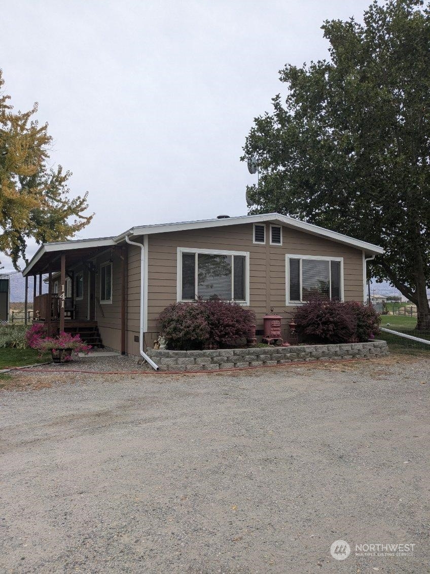 141 Miller Rd Property Photo