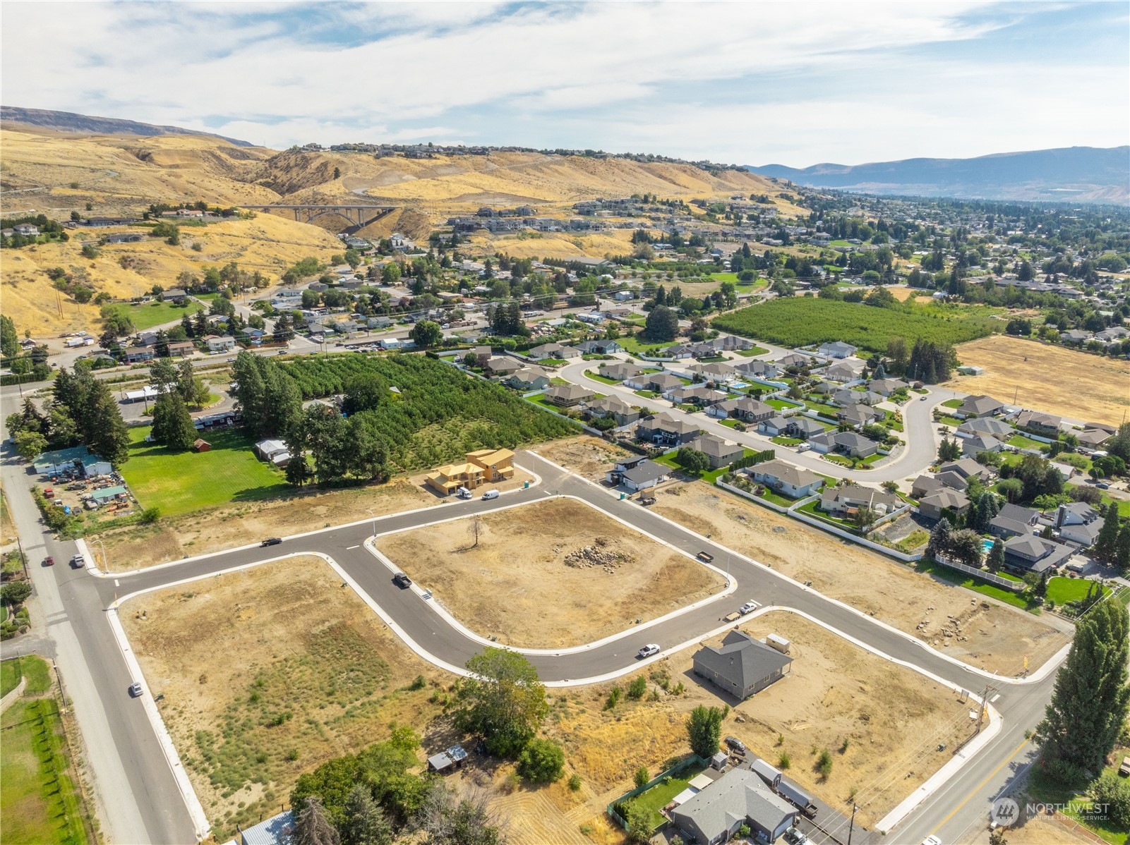 3217 Nw Cascade (lot 29) Avenue Property Photo 1