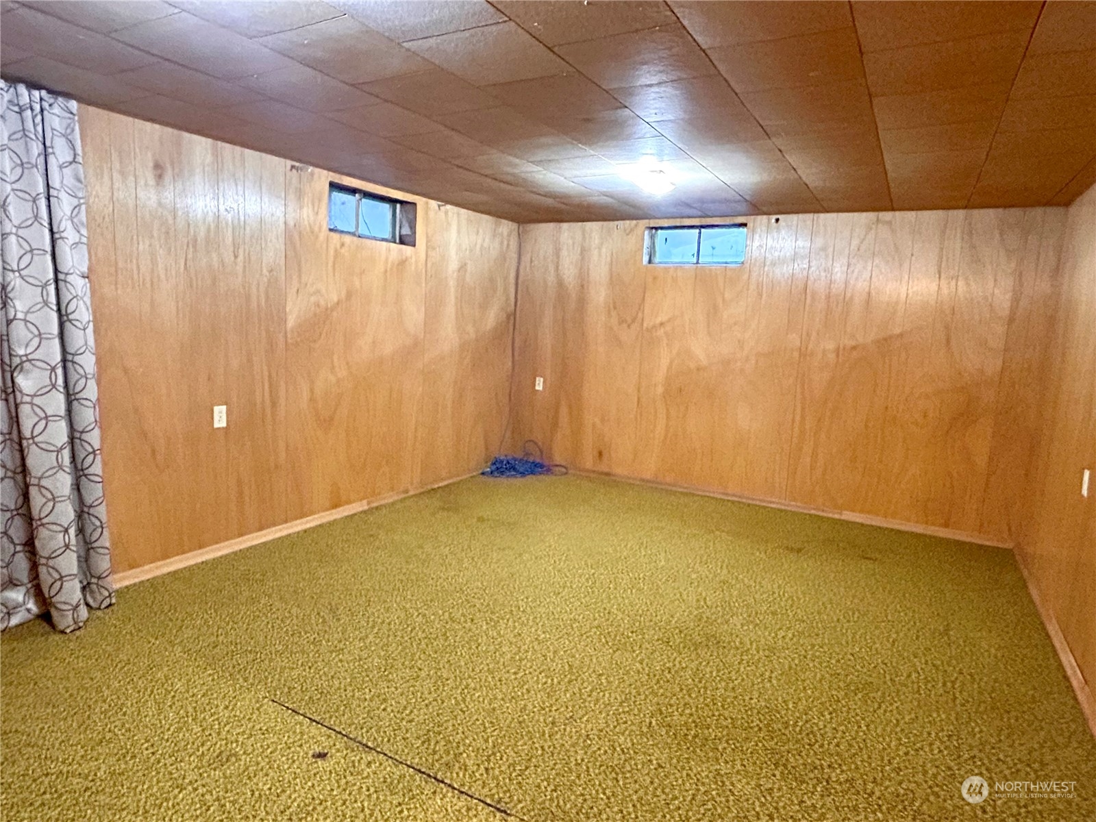 408 S Division Street Property Photo 17