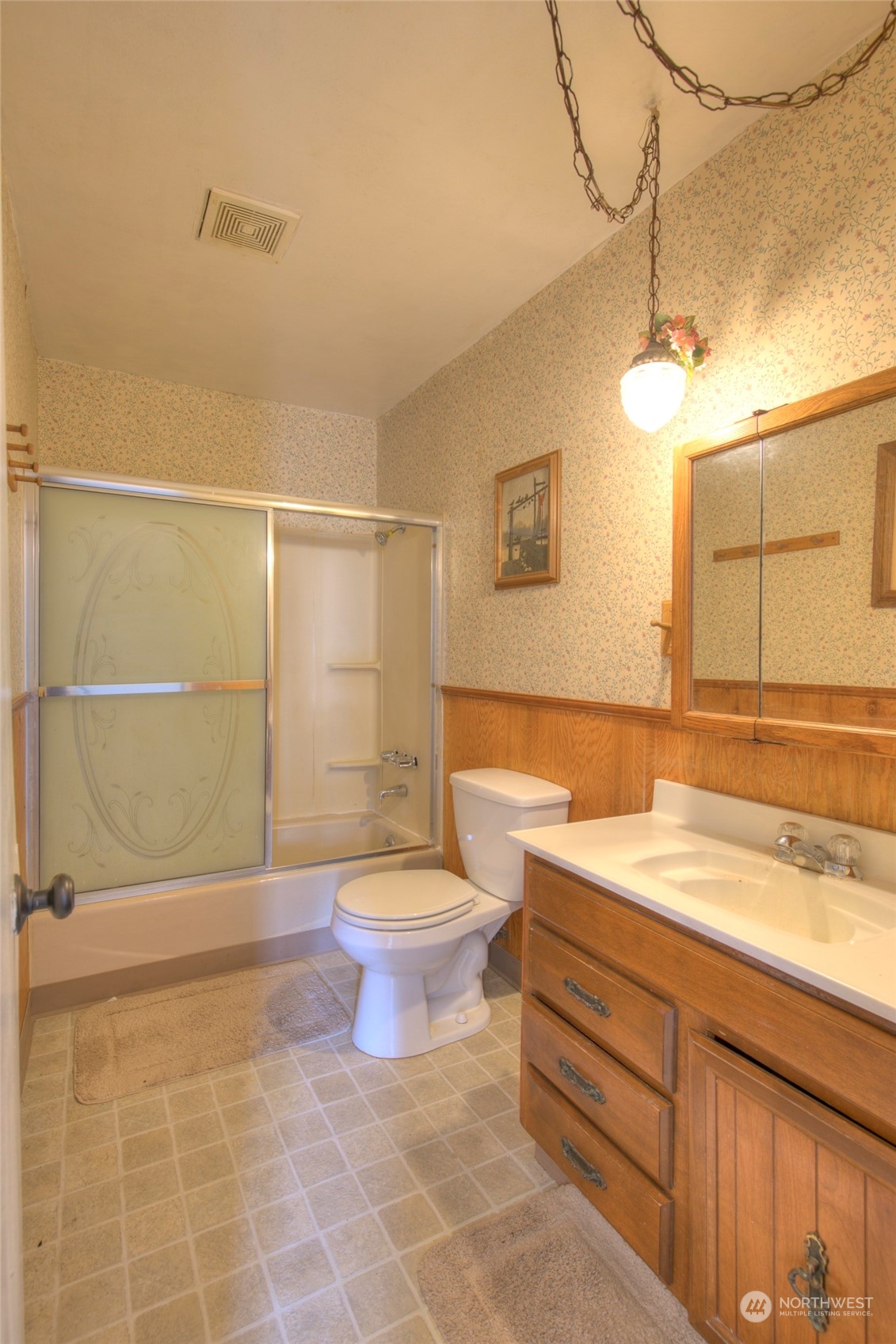210 W Newell Avenue Property Photo 21