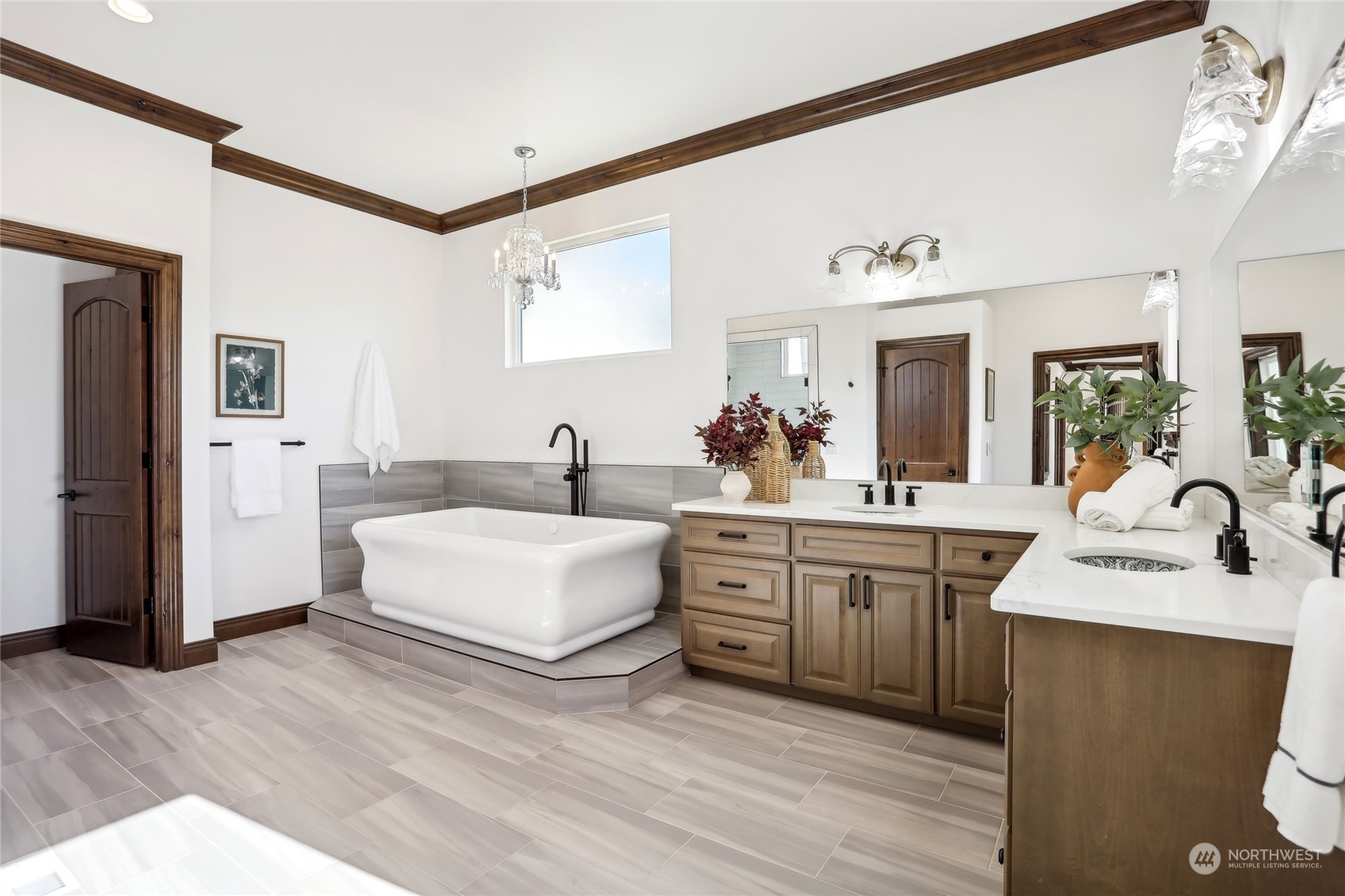 6106 Panorama Drive Property Photo 18