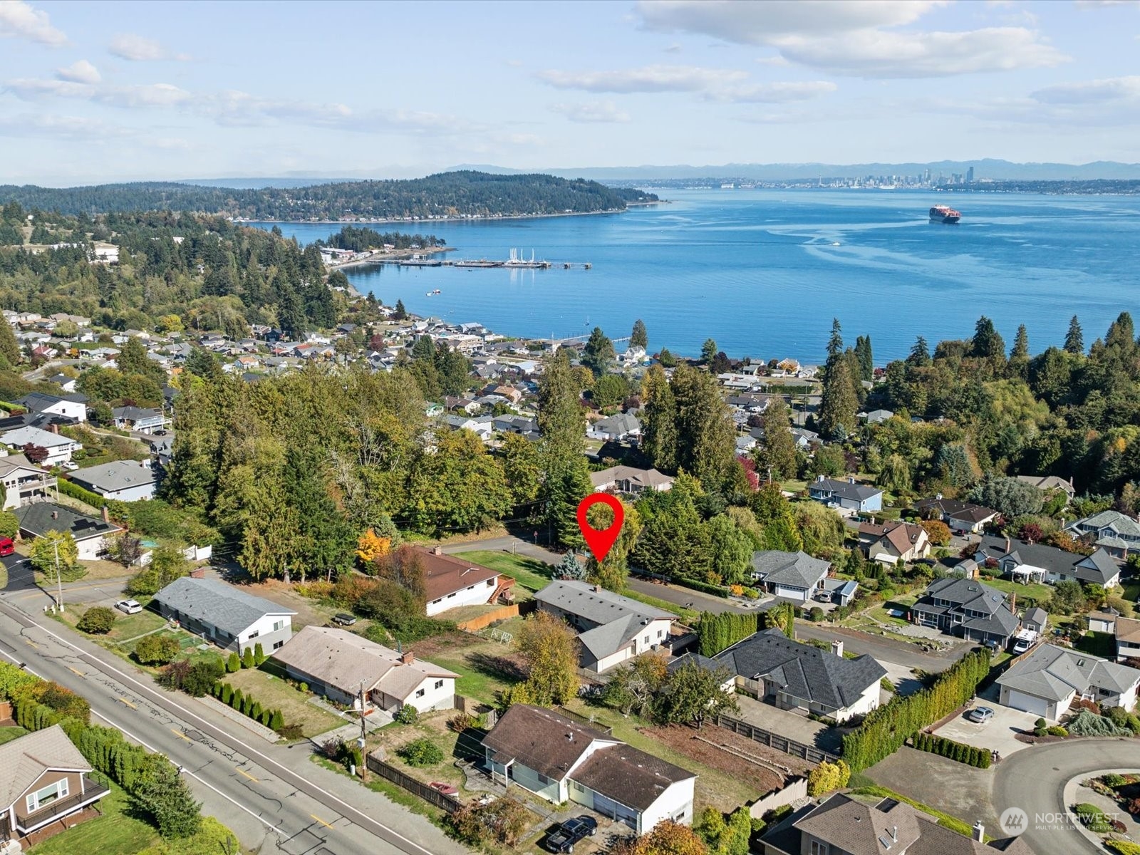 1887 Salal Street Property Photo 39