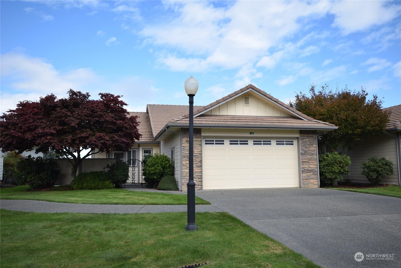 360 Blakely Boulevard Property Photo 1