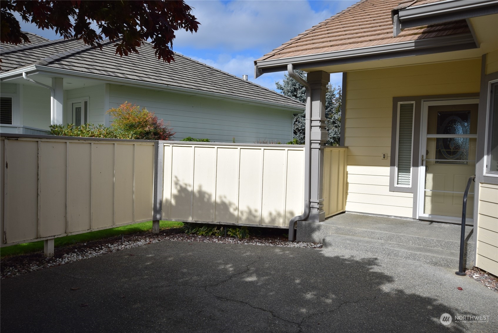 360 Blakely Boulevard Property Photo 3
