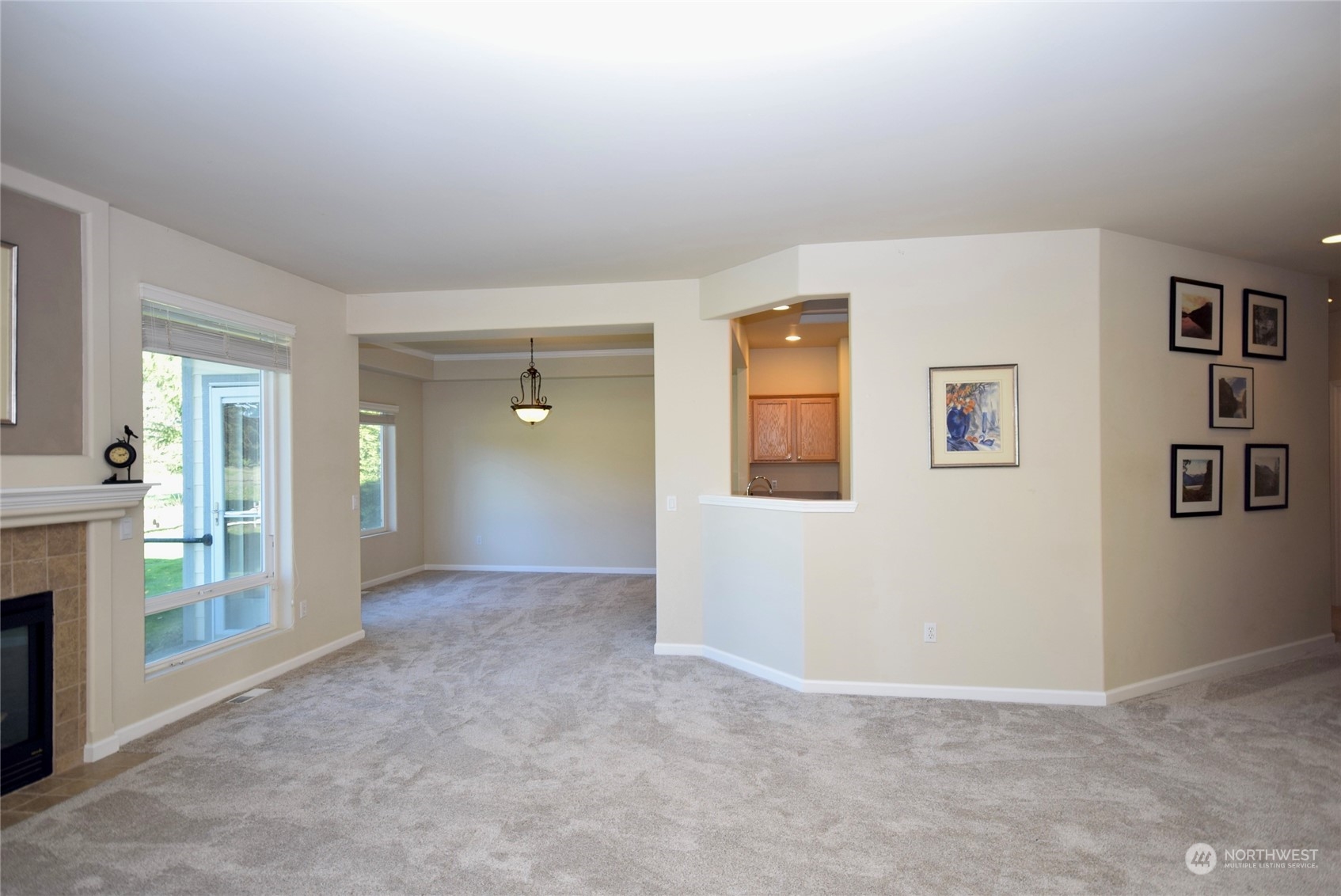 360 Blakely Boulevard Property Photo 5