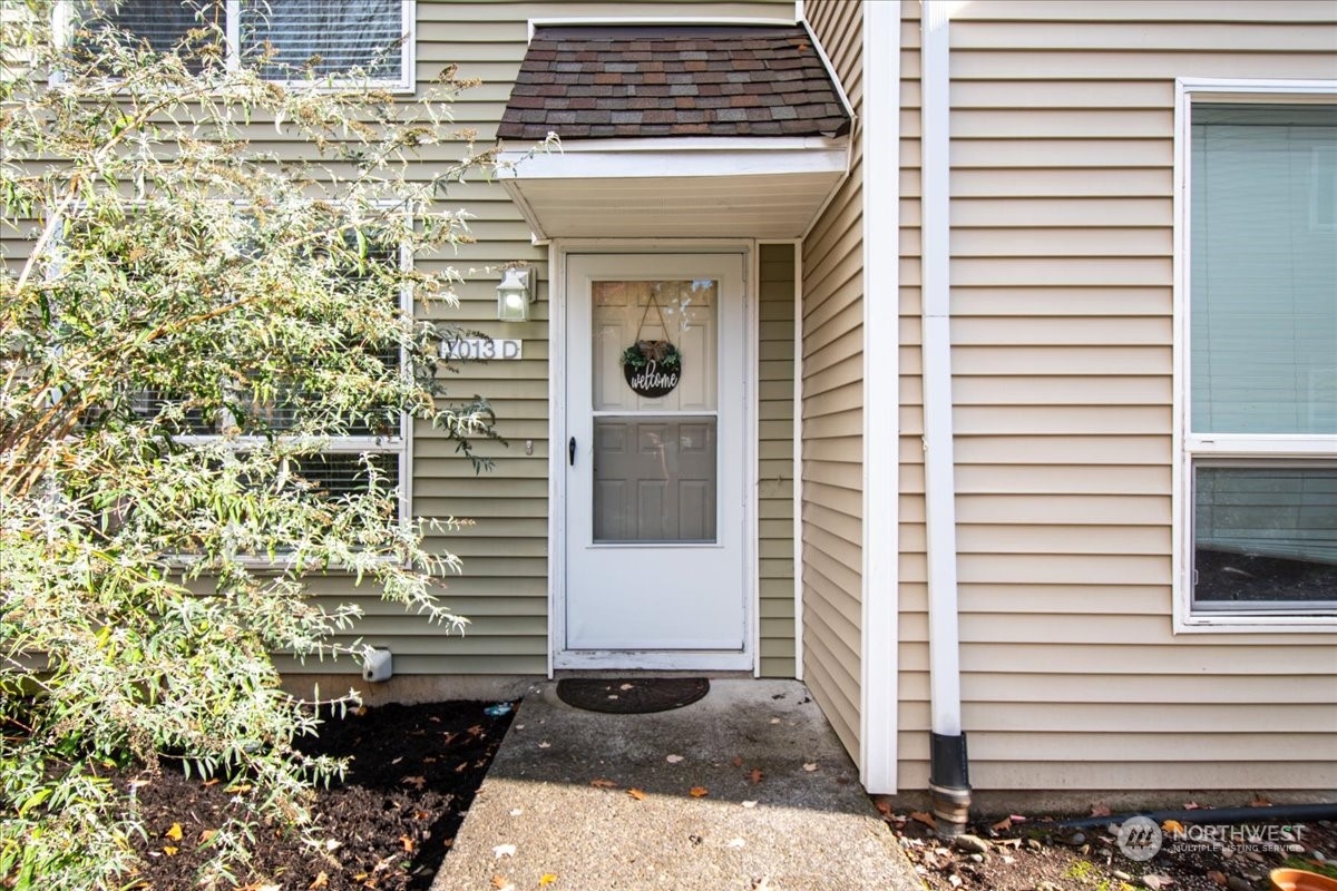 7013 Ne 43rd Street D Property Photo