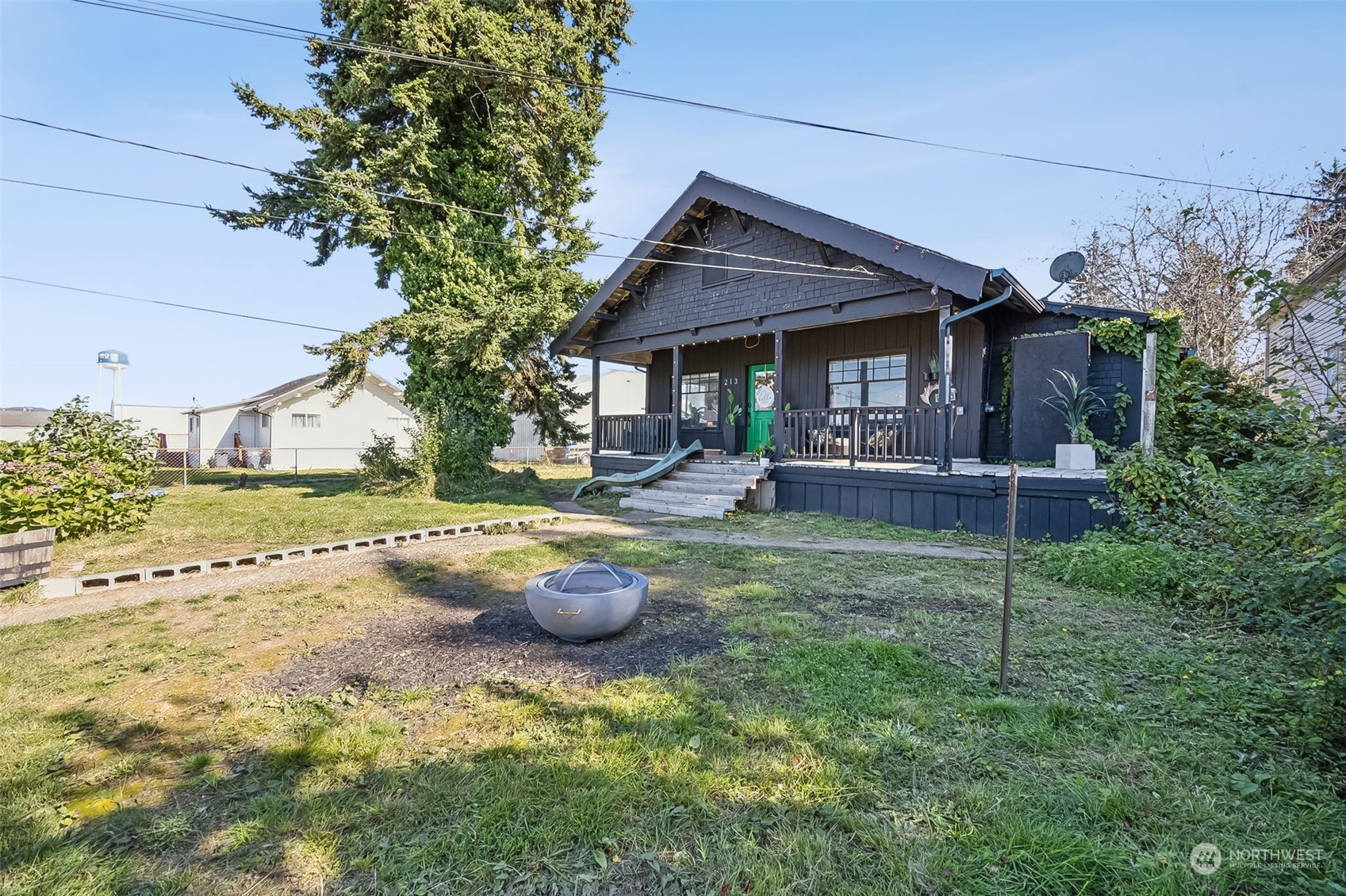213 A Street Property Photo 2