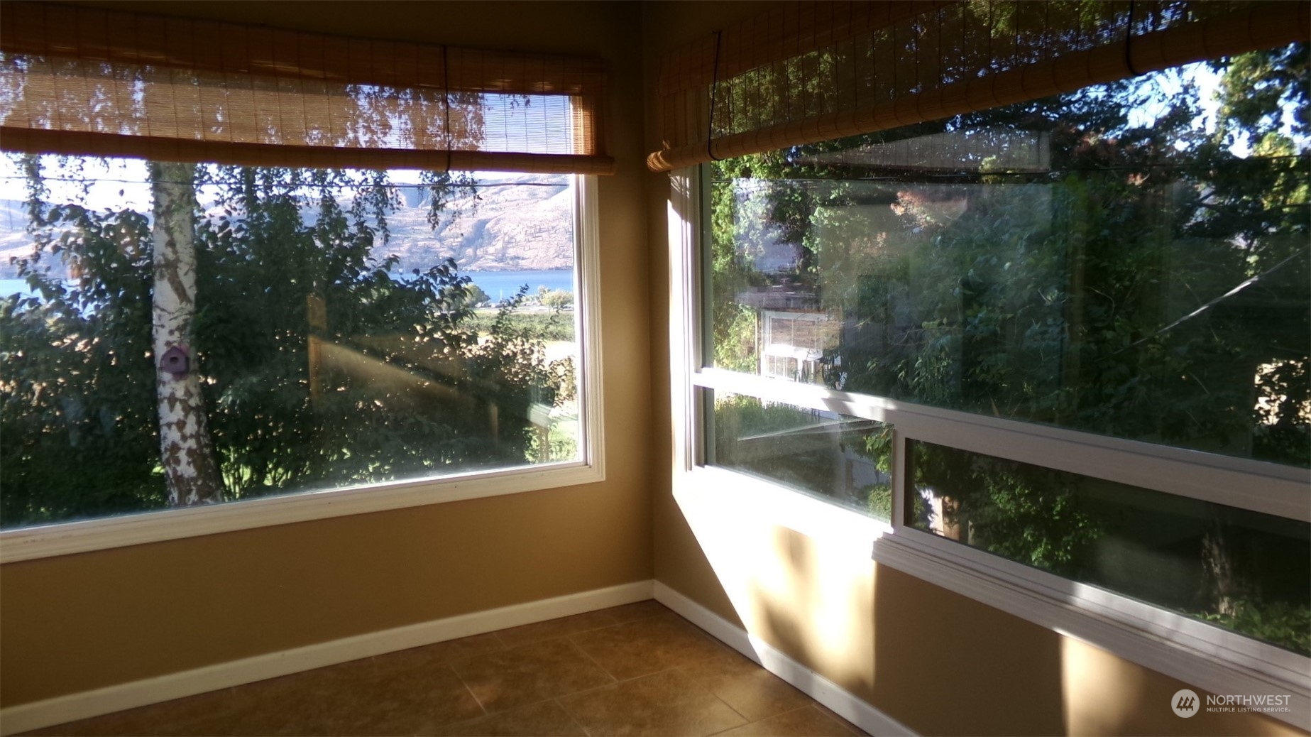 1555 Swartout Road Property Photo 8