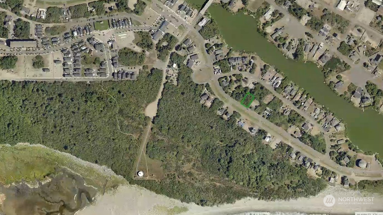 148 Marine View Drive Property Photo 1