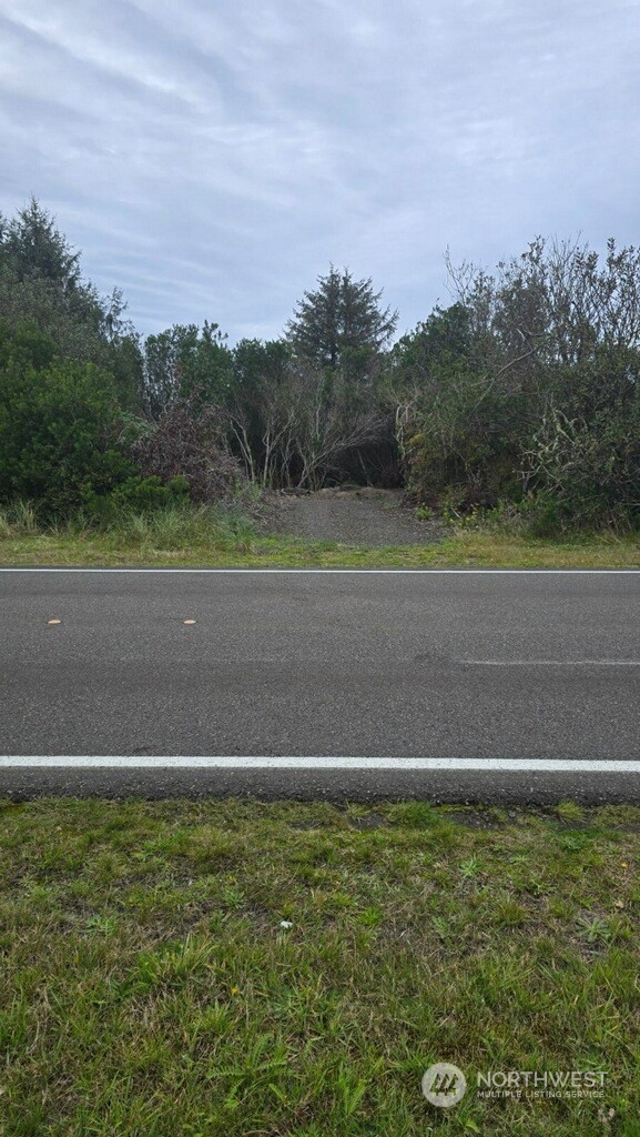 148 Marine View Drive Property Photo 9