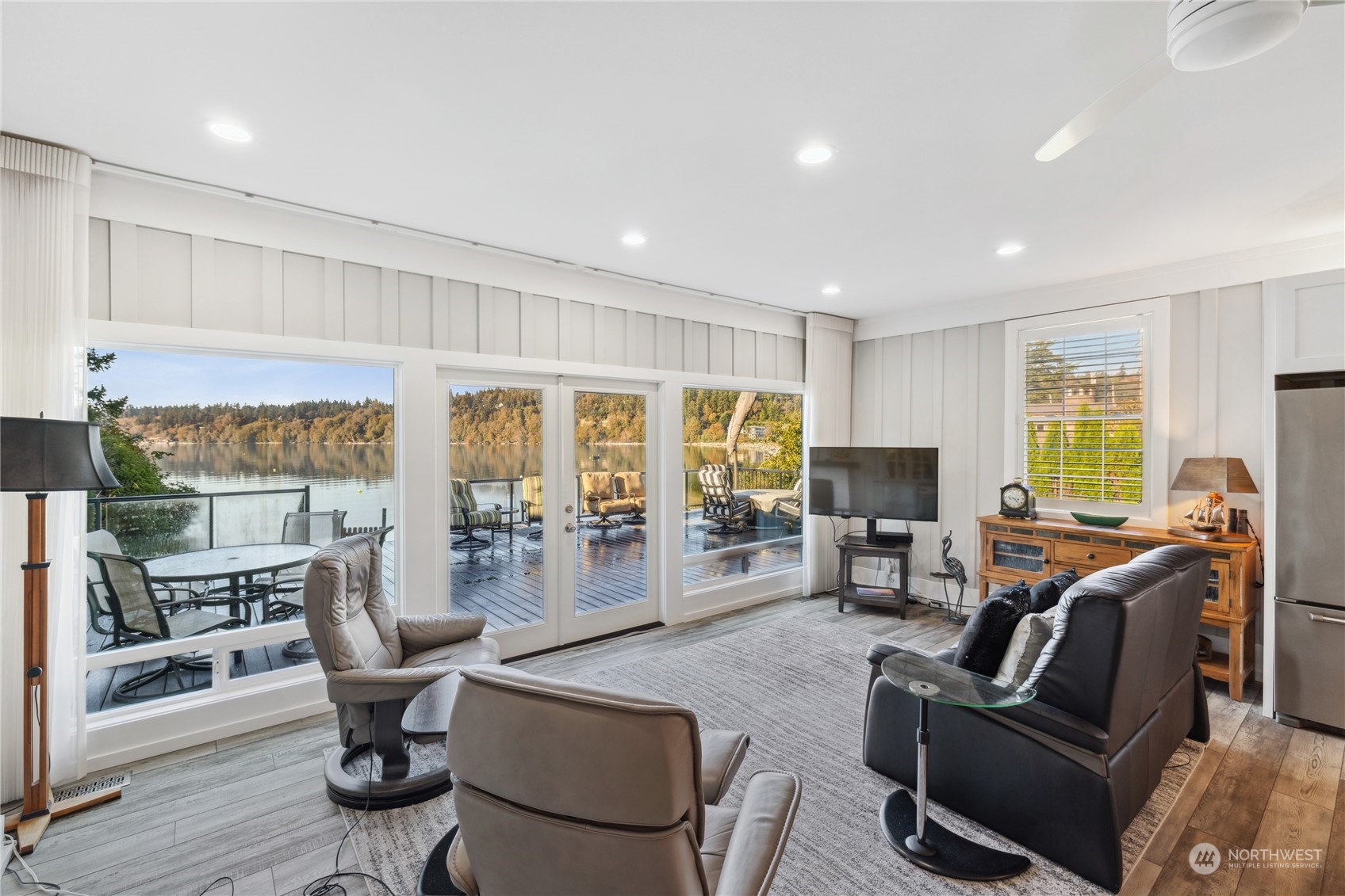 13532 Slice Street Property Photo 5