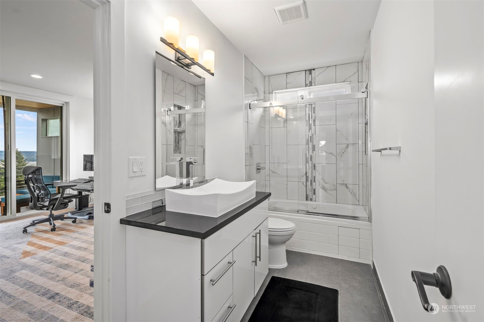 11014 Cornell Avenue Property Photo 24