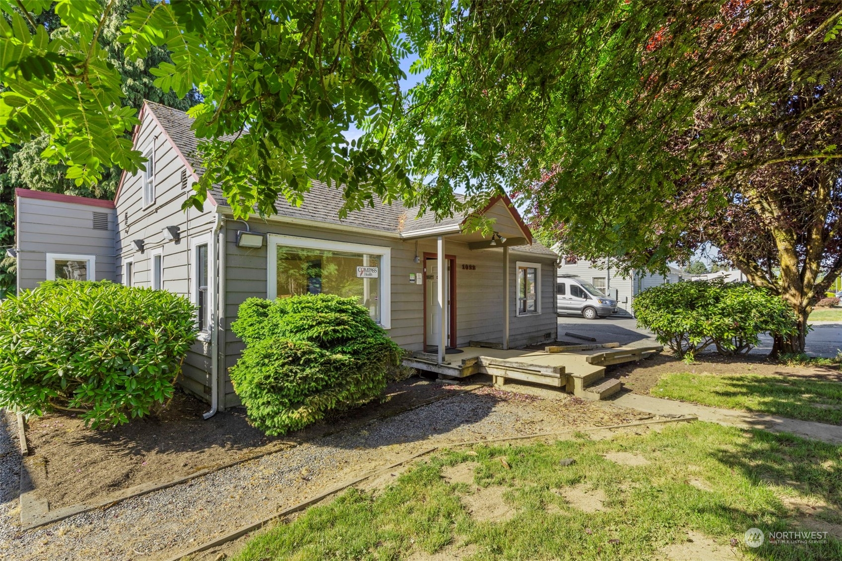 1022 W Main Street Property Photo 1