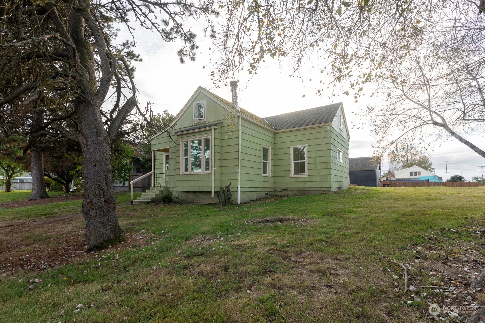 6506 Fawcett Avenue Property Photo
