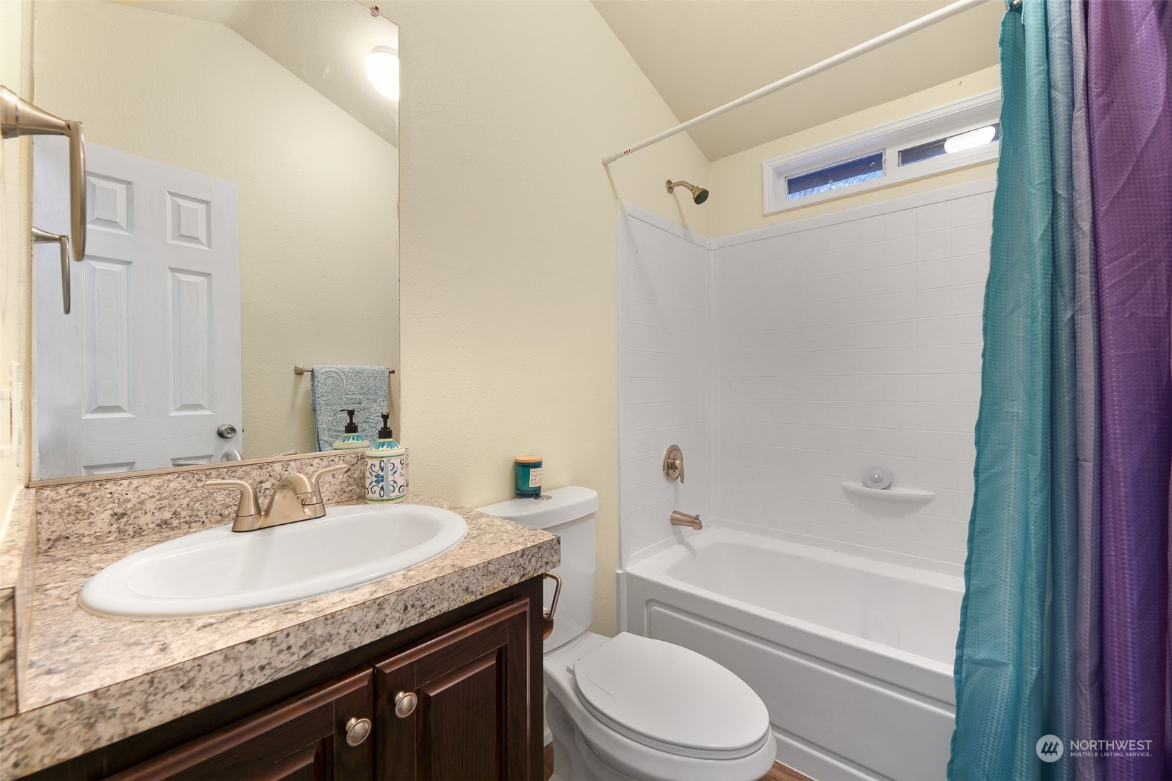 4220 Brays Way Property Photo 13