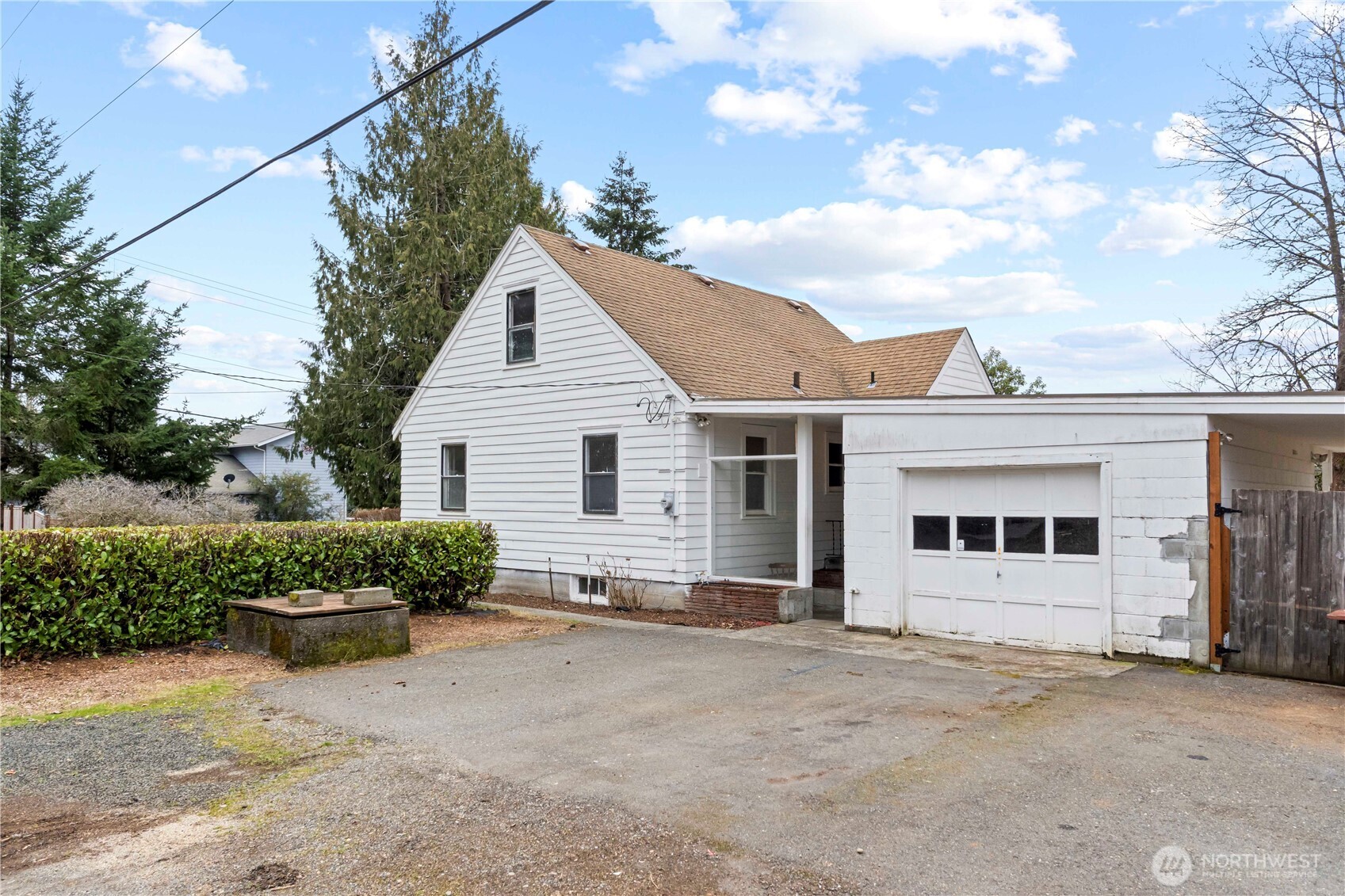 718 Milas Avenue Property Photo 2